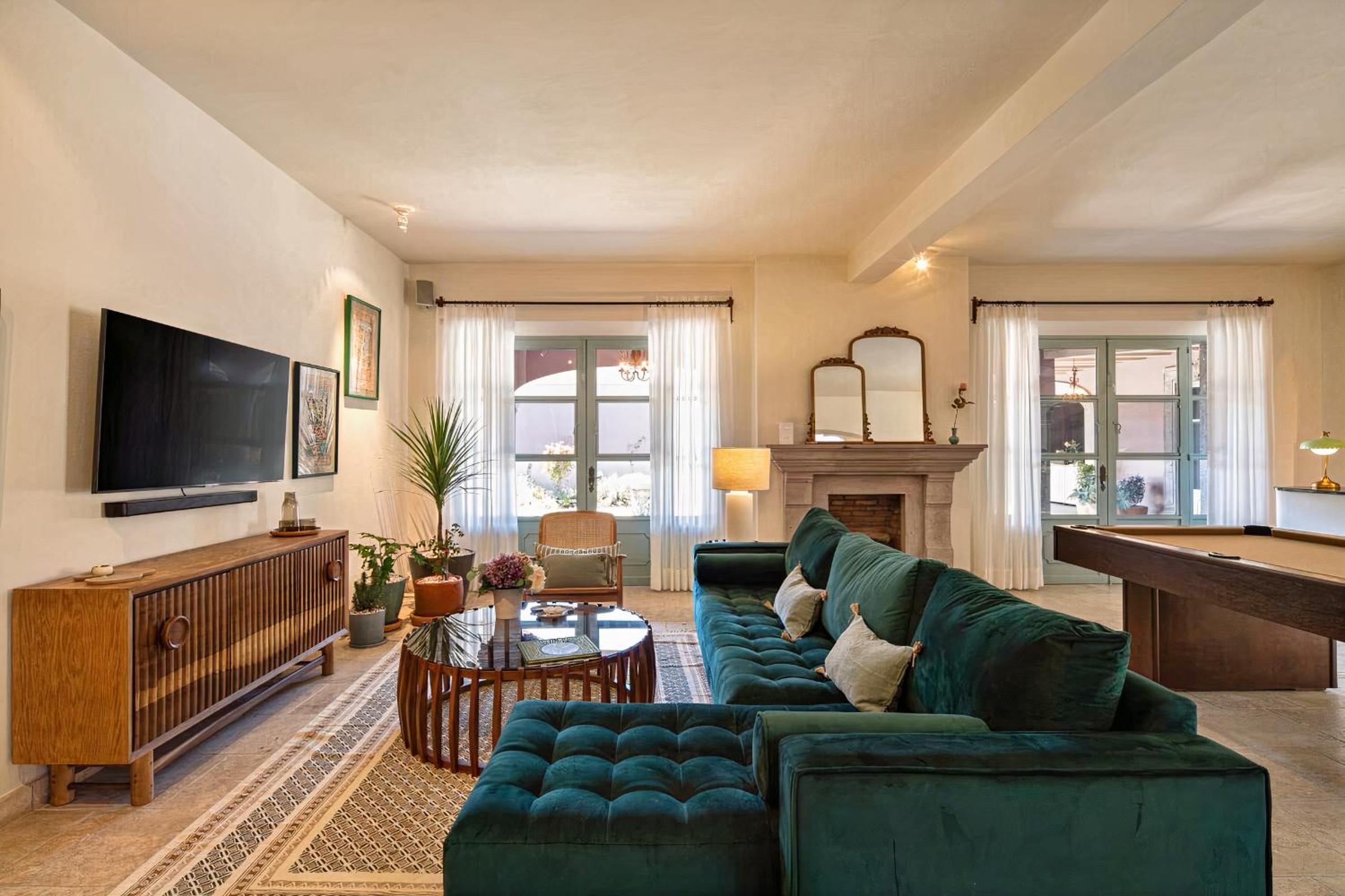 lounge