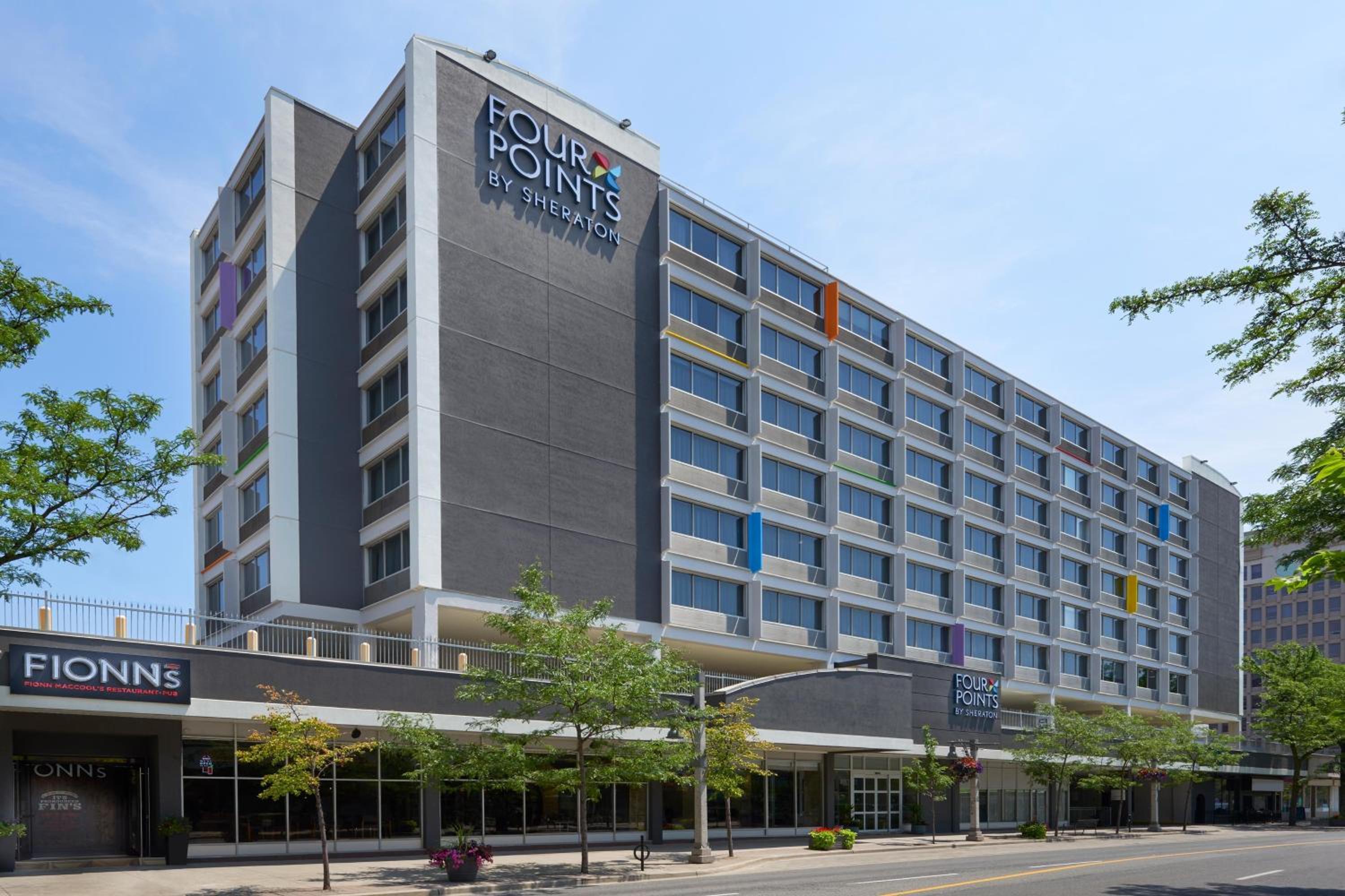 Windsor Vacations - Four Points by Sheraton Windsor Downtown - Property Image 18