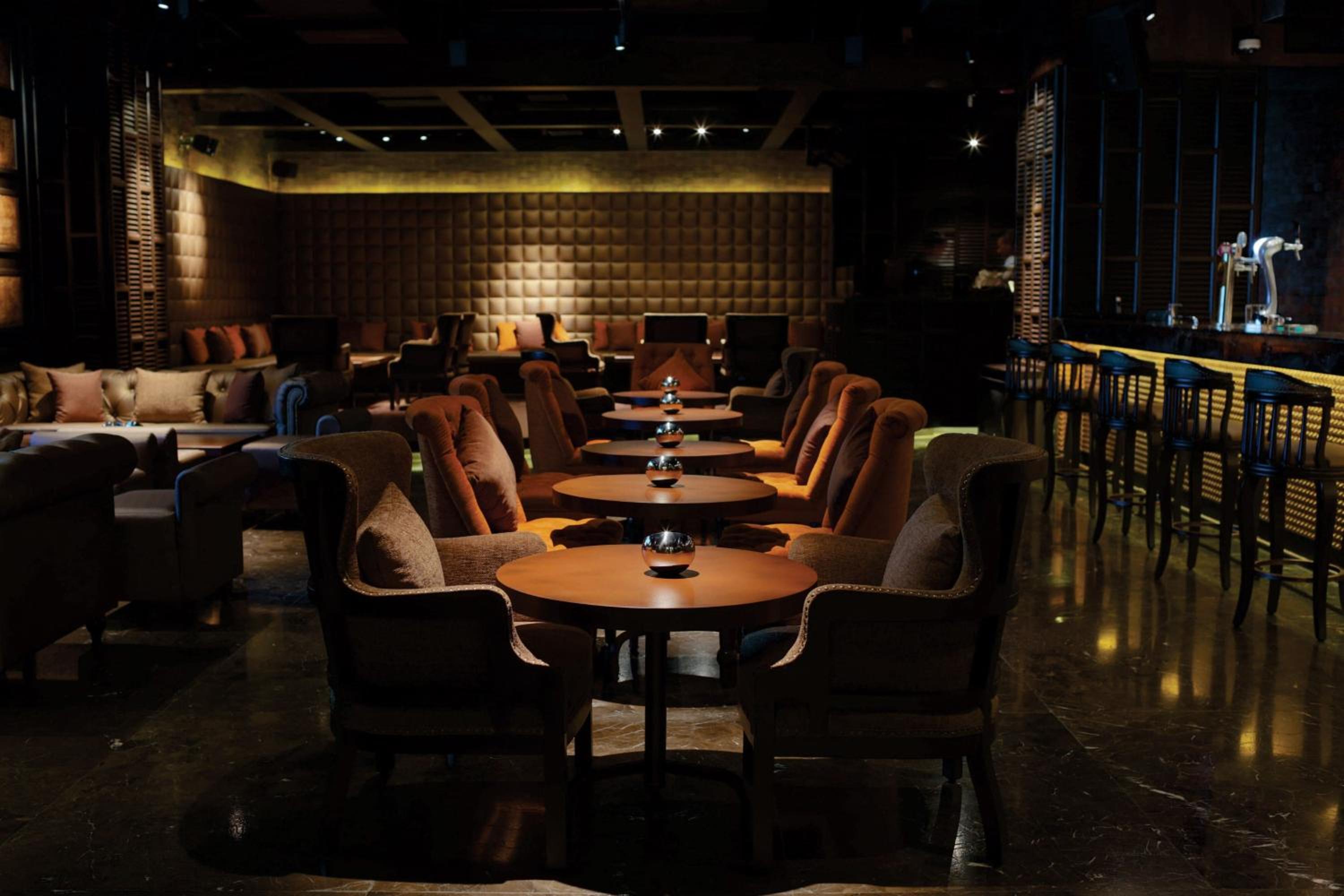 Mumbai Vacations - Courtyard by Marriott Mumbai International Airport - Property Image 16