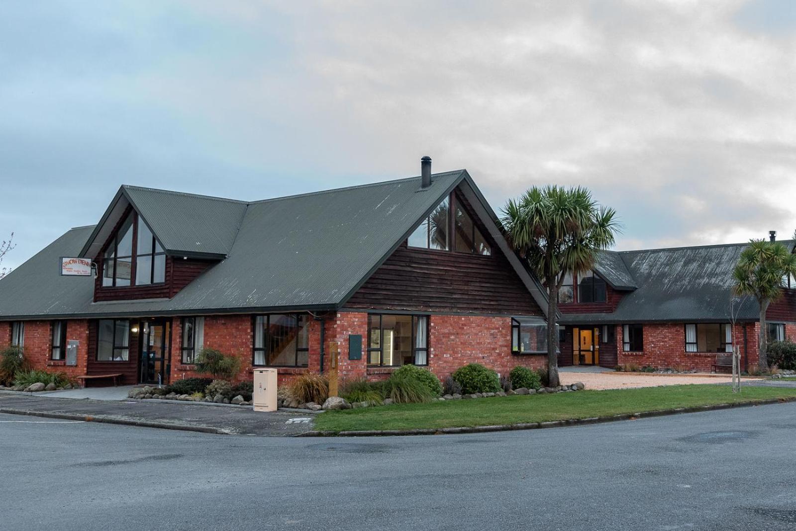Snow Denn Lodge