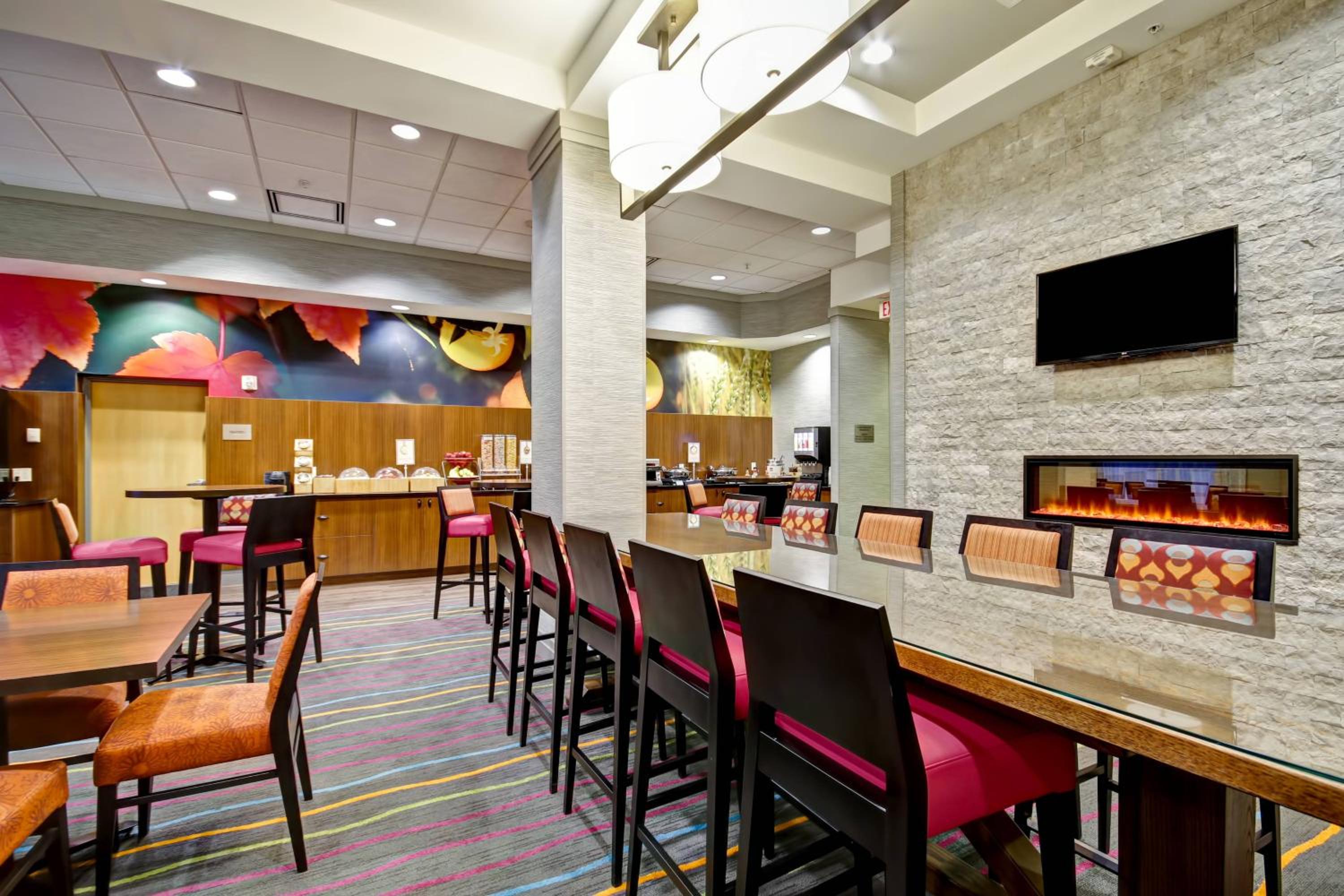 Guelph Vacations - Fairfield Inn  Suites by Marriott Guelph - Property Image 7