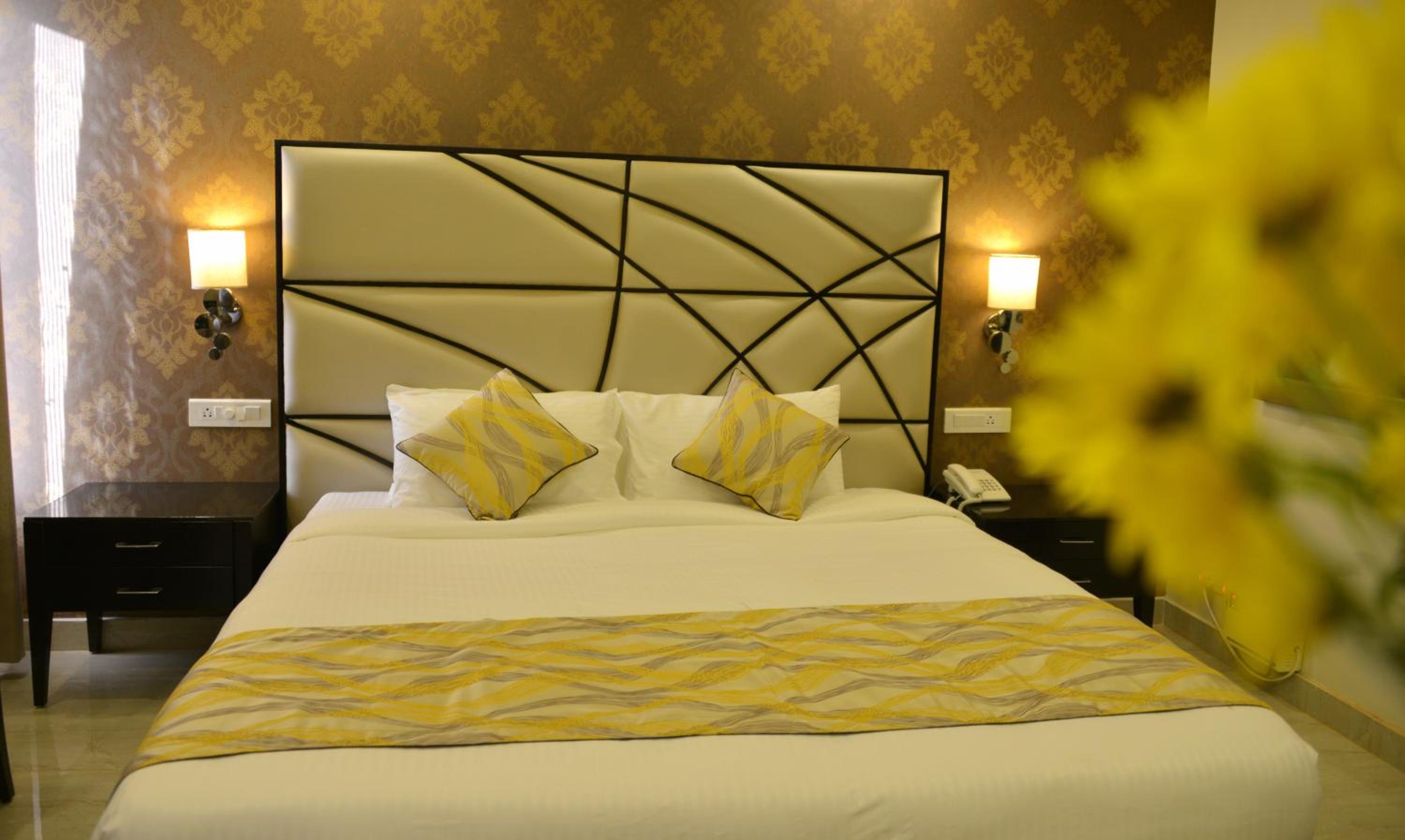 Orabella Villas & Suites