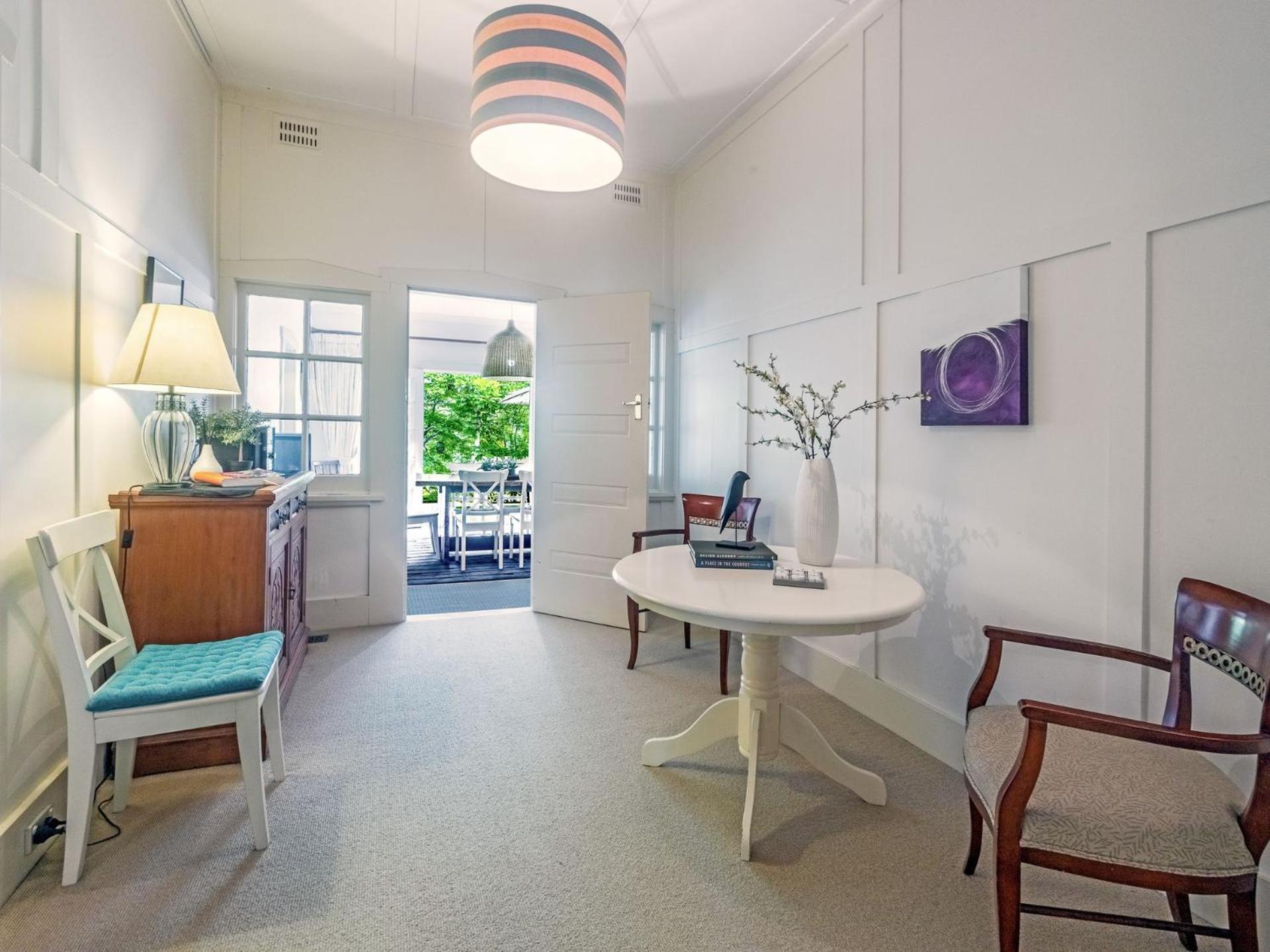 Leura Country Cottage