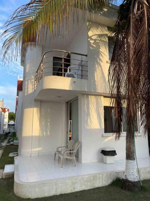 Cabaña #11 frente al mar en Coveñas - Tercera Encenada - Conjunto con piscina