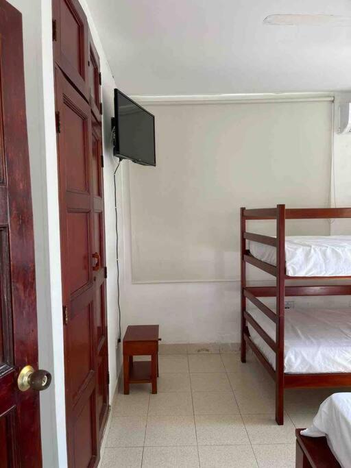 Cabaña #11 frente al mar en Coveñas - Tercera Encenada - Conjunto con piscina