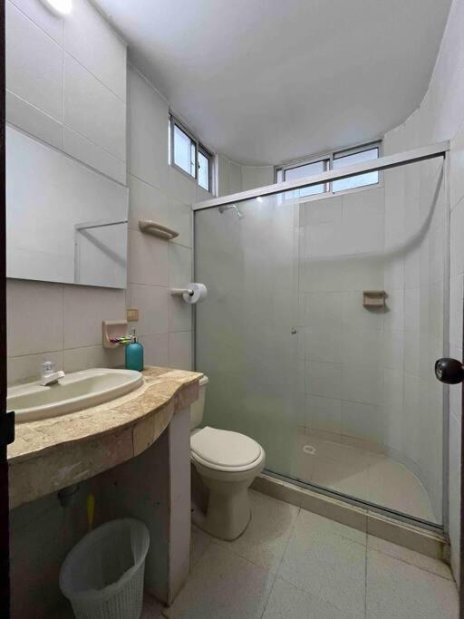 Cabaña #11 frente al mar en Coveñas - Tercera Encenada - Conjunto con piscina