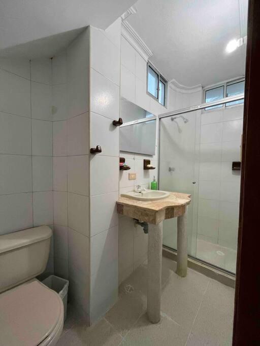 Cabaña #11 frente al mar en Coveñas - Tercera Encenada - Conjunto con piscina