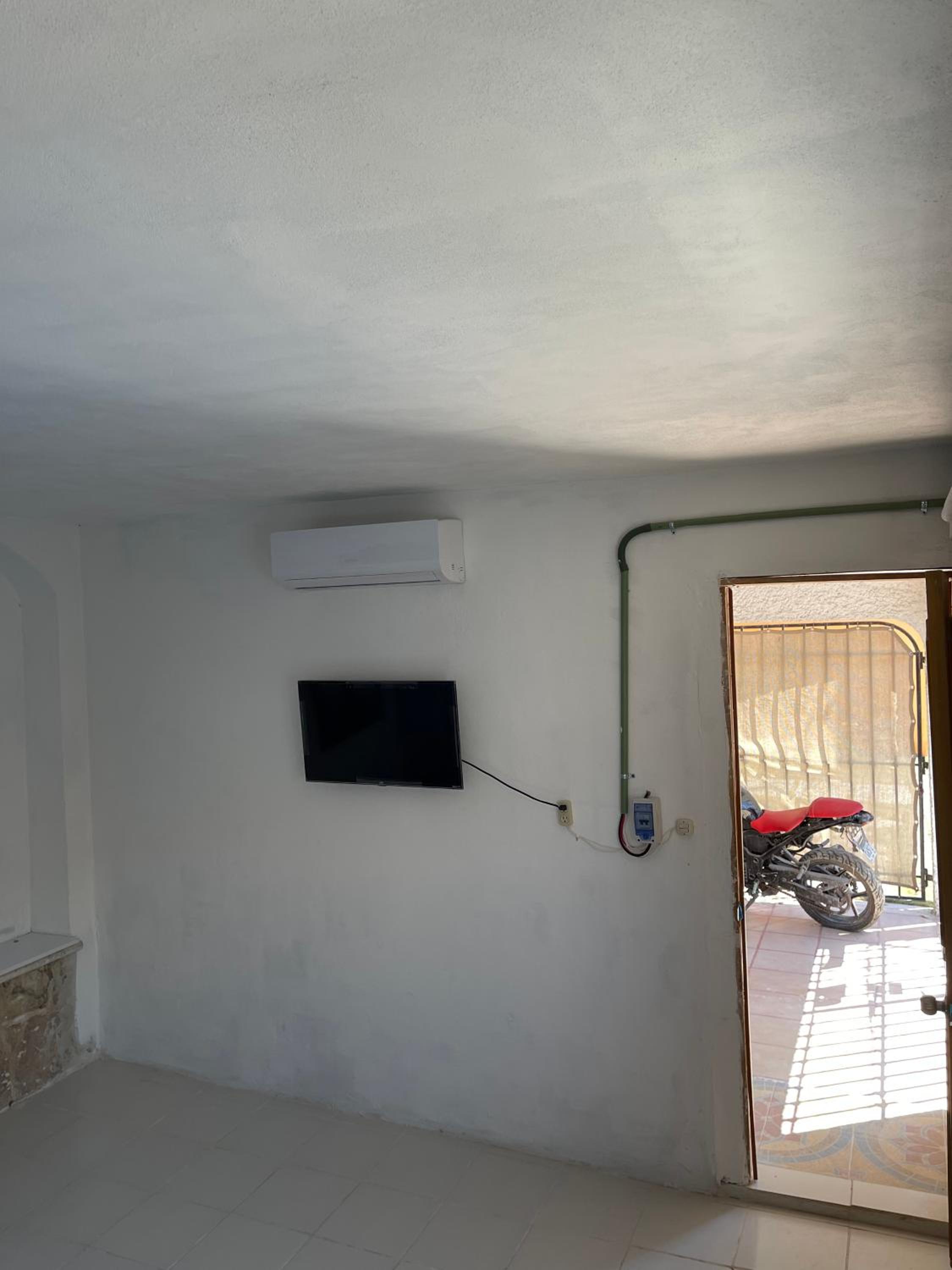 Casa Nova! PRIVATE BATHROOM AND ROOM