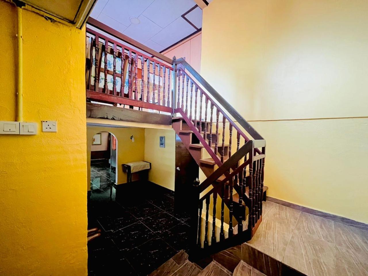 Halim's Rumah Singgah Mxslim only