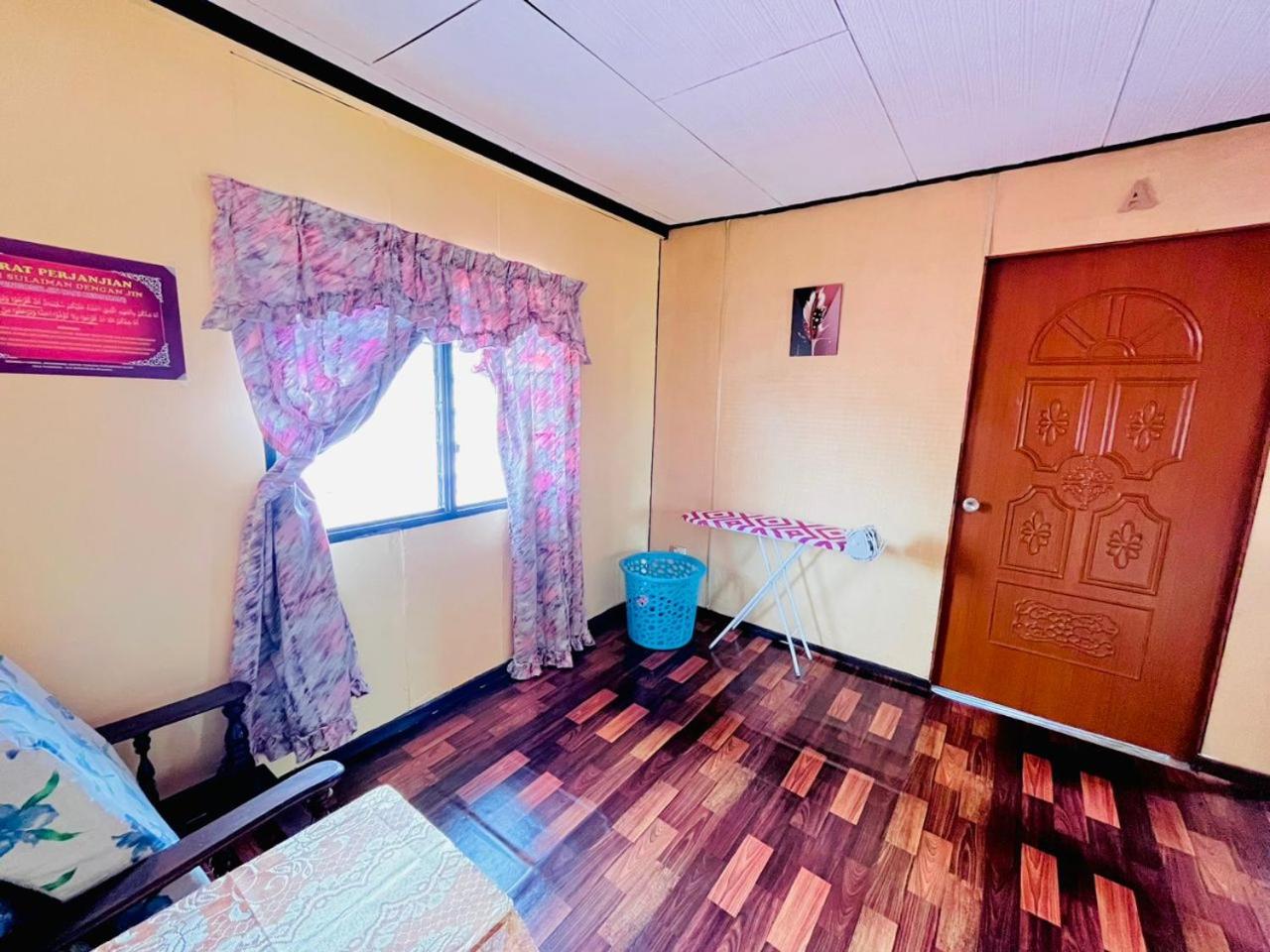 Halim's Rumah Singgah Mxslim only