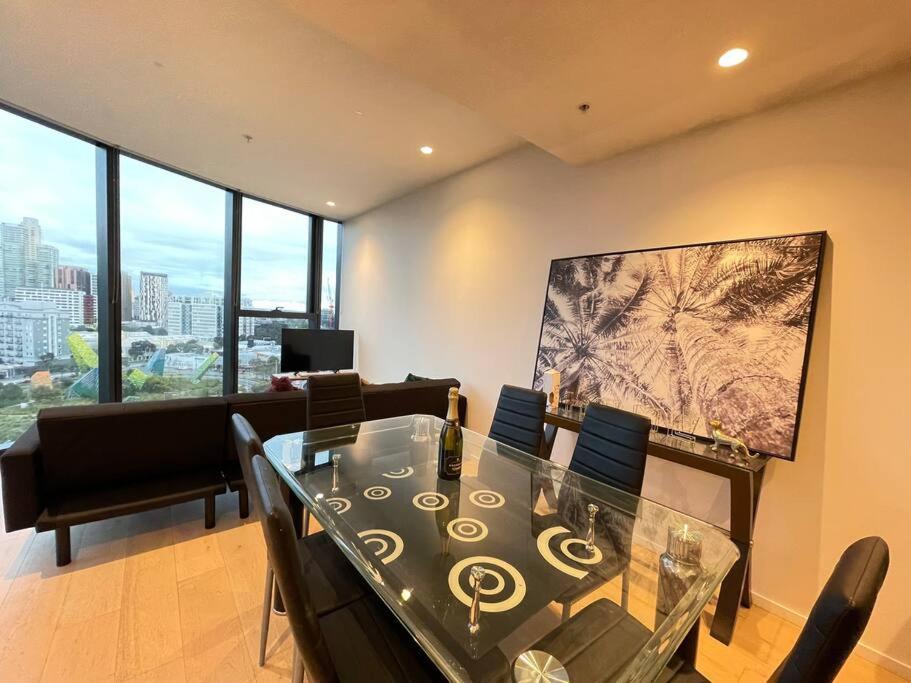City View Luxury 3 Bedroom Apartment-Free Car Park