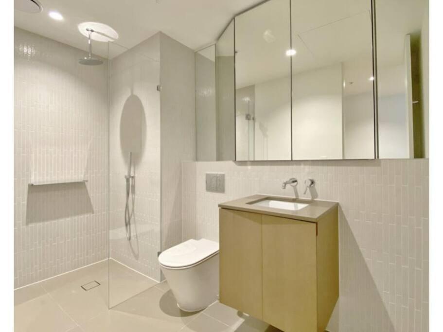 City View Luxury 3 Bedroom Apartment-Free Car Park