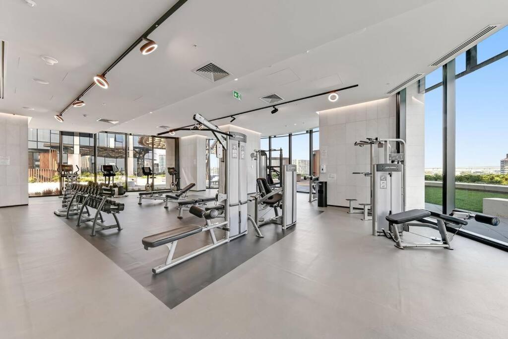 City View Luxury 3 Bedroom Apartment-Free Car Park