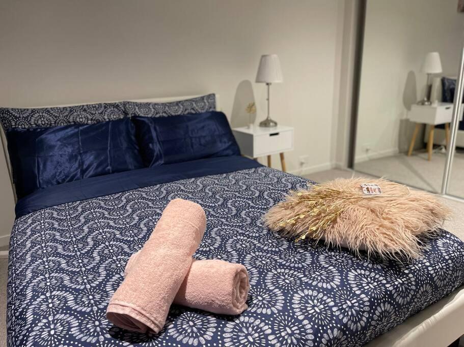 Experience Luxury at Southbank’s Newest Apt w/ City View