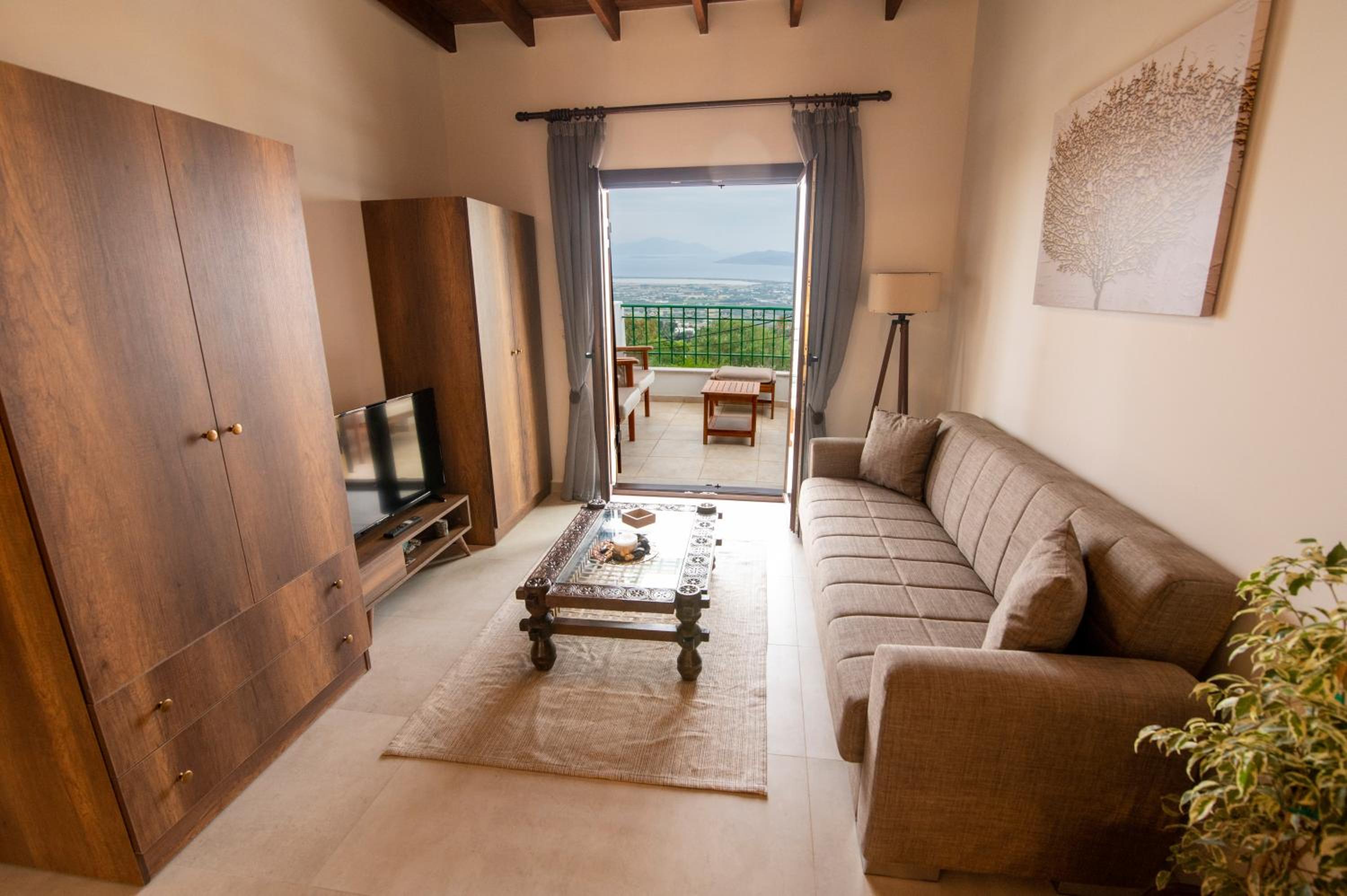 DIMIS ASOMATOS HOMES