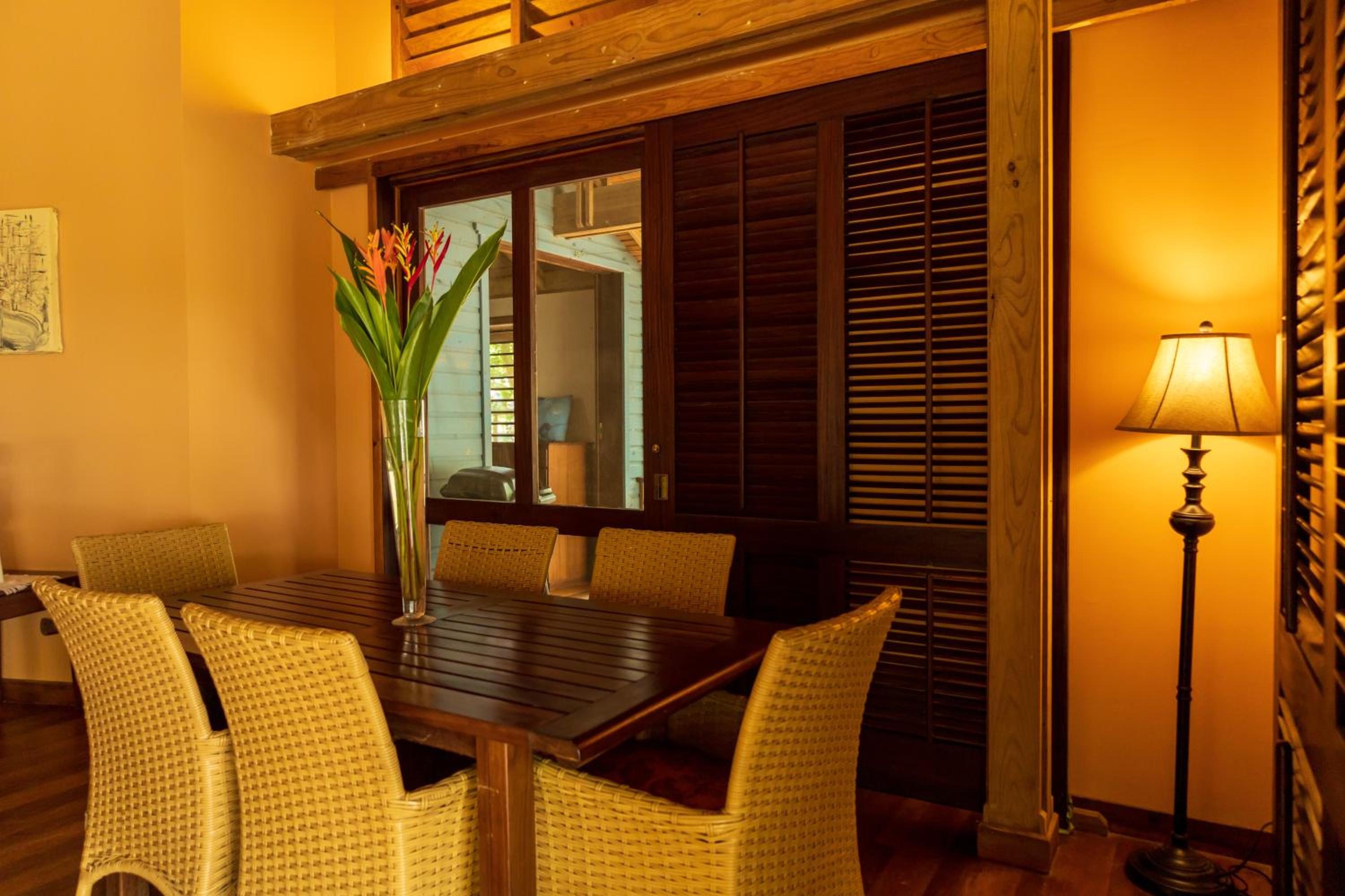 Tropical Breeze in Palmetto Bay view 3