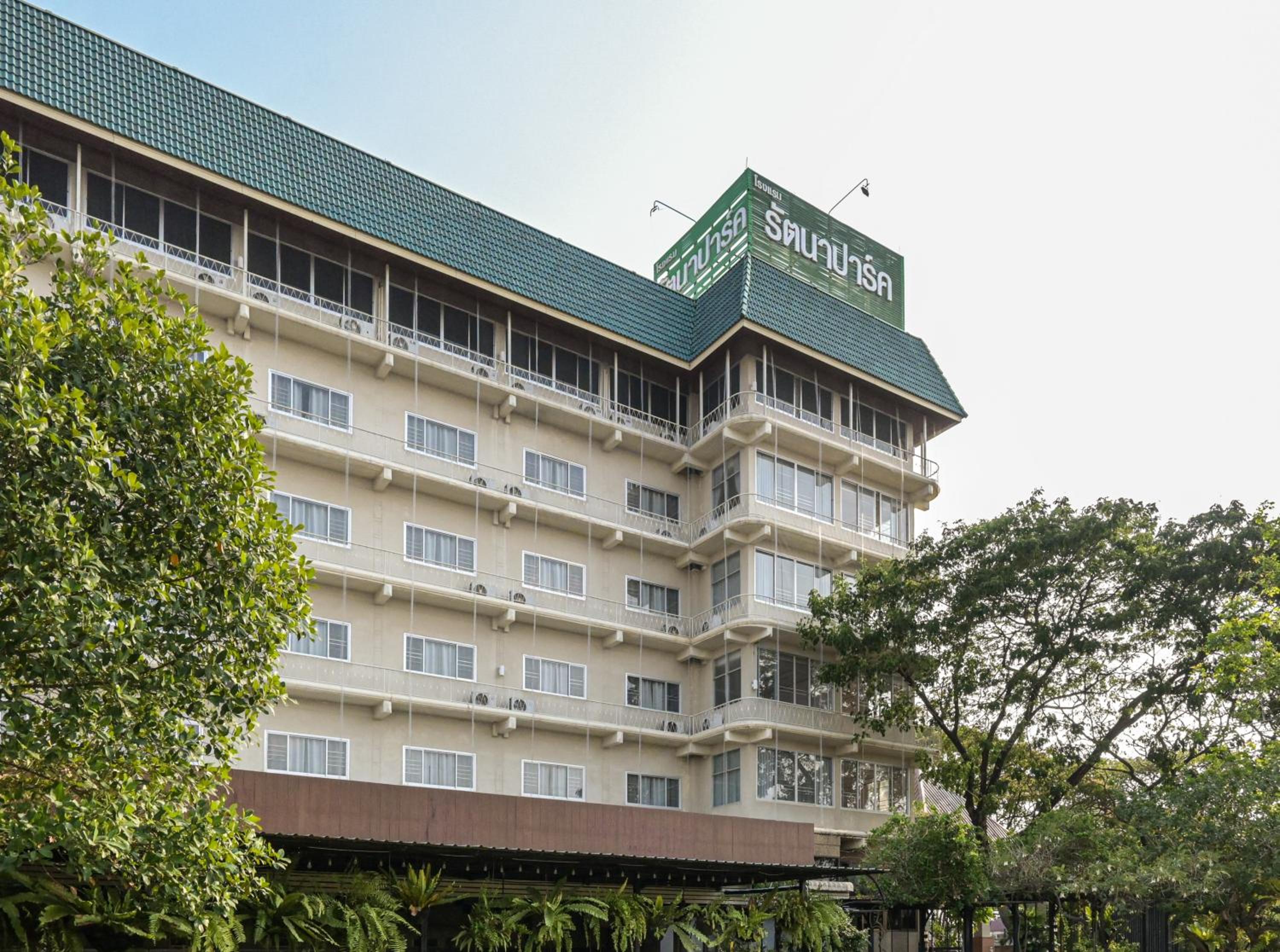 Rattana Park Hotel