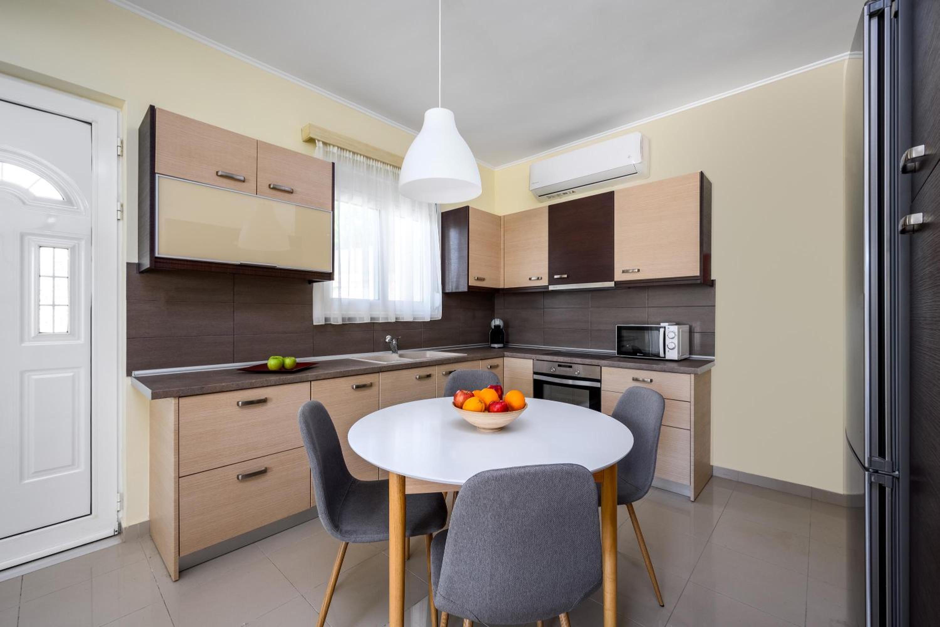 Sunny Garden Apartments view 4