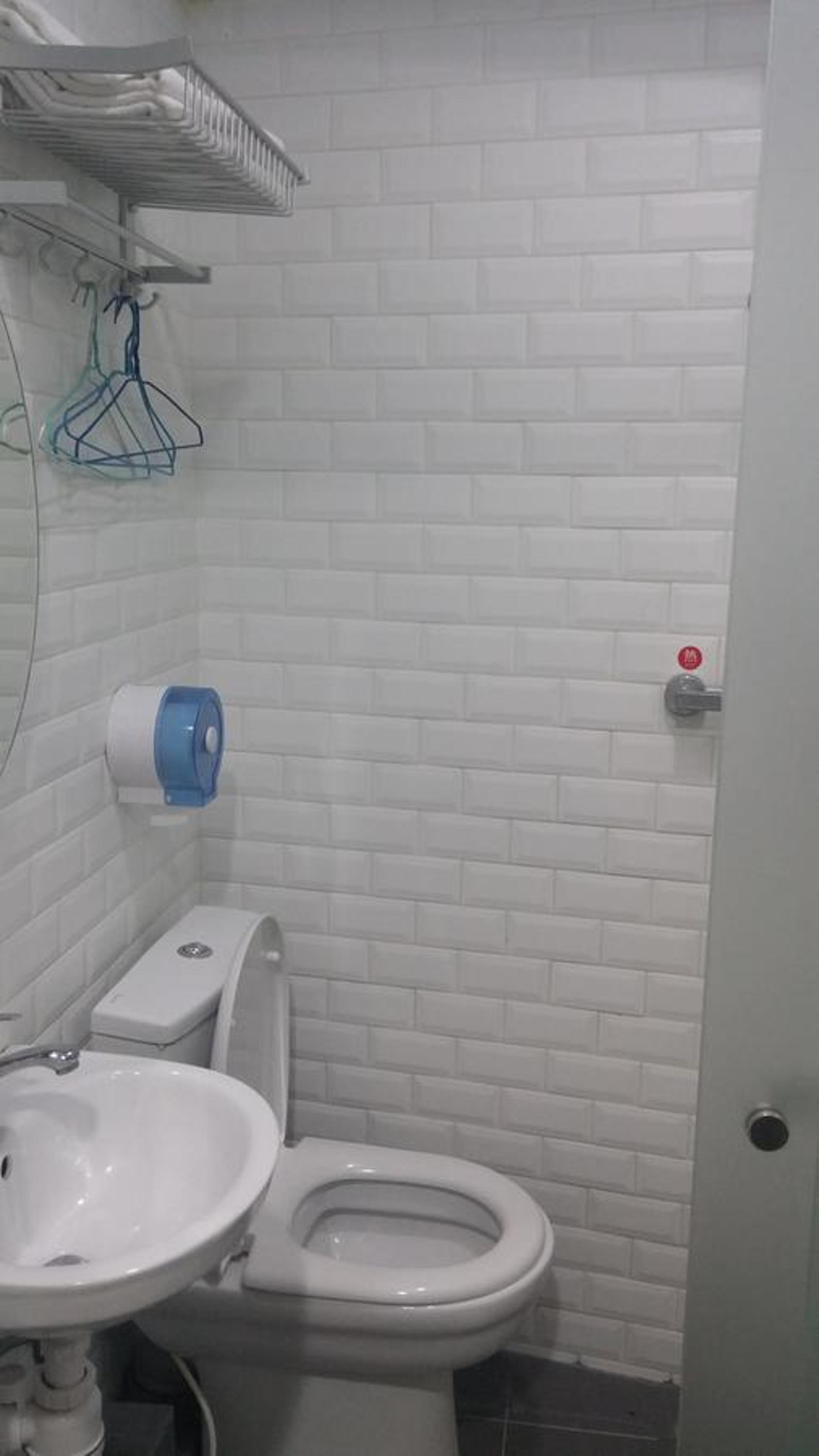 K & B Hostel