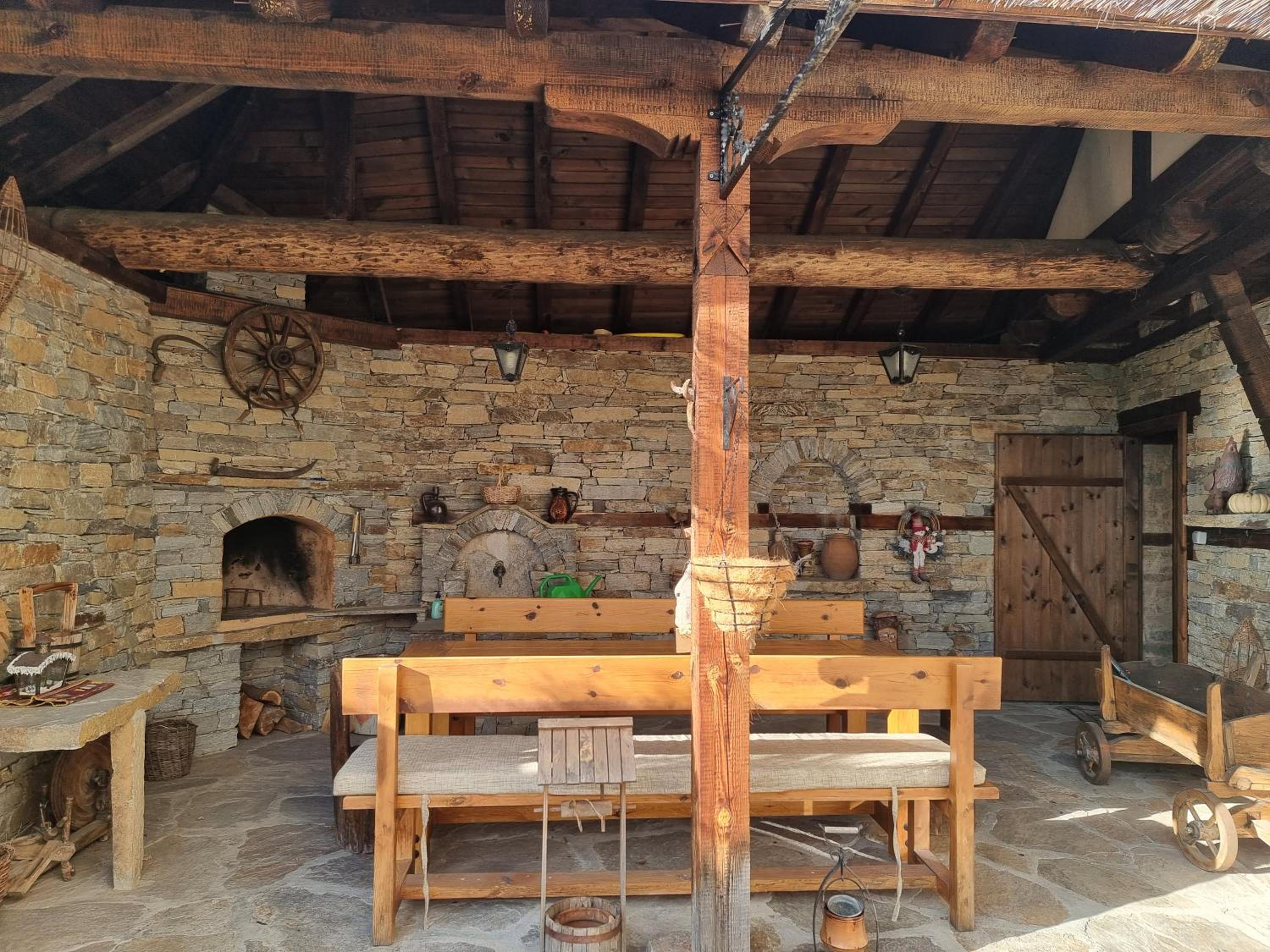 Leshten Valentin's House