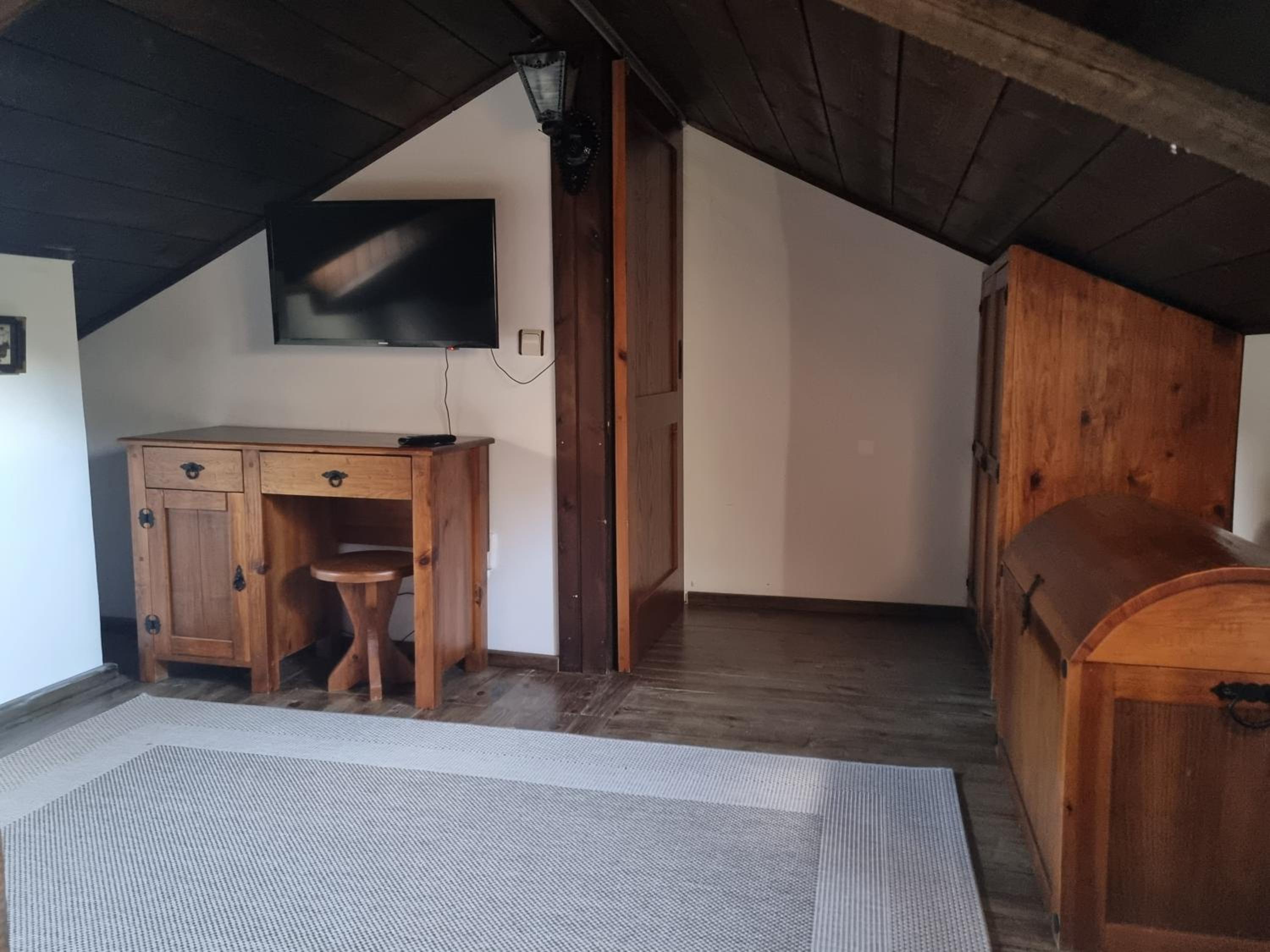 Leshten Valentin's House