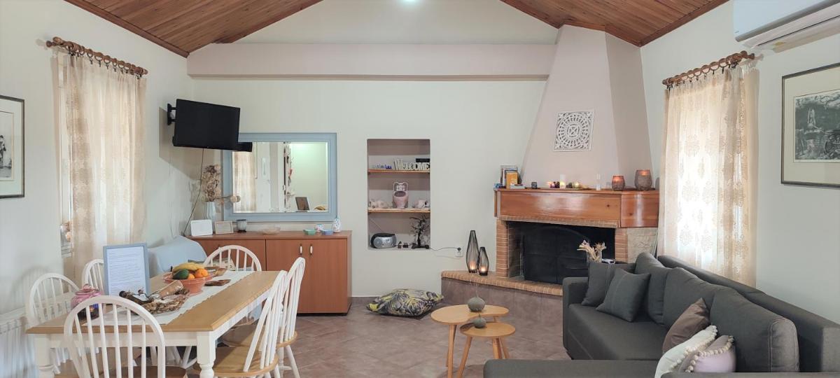 Aoria Traditional House