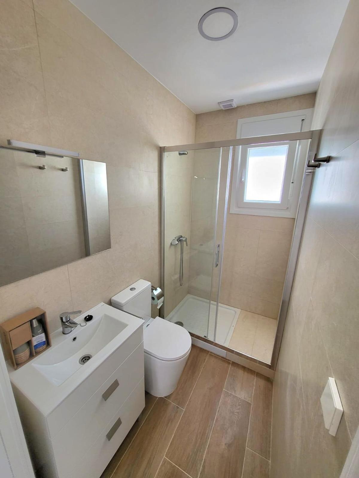 Apartamento a estrenar en Planta Primera C con piscina