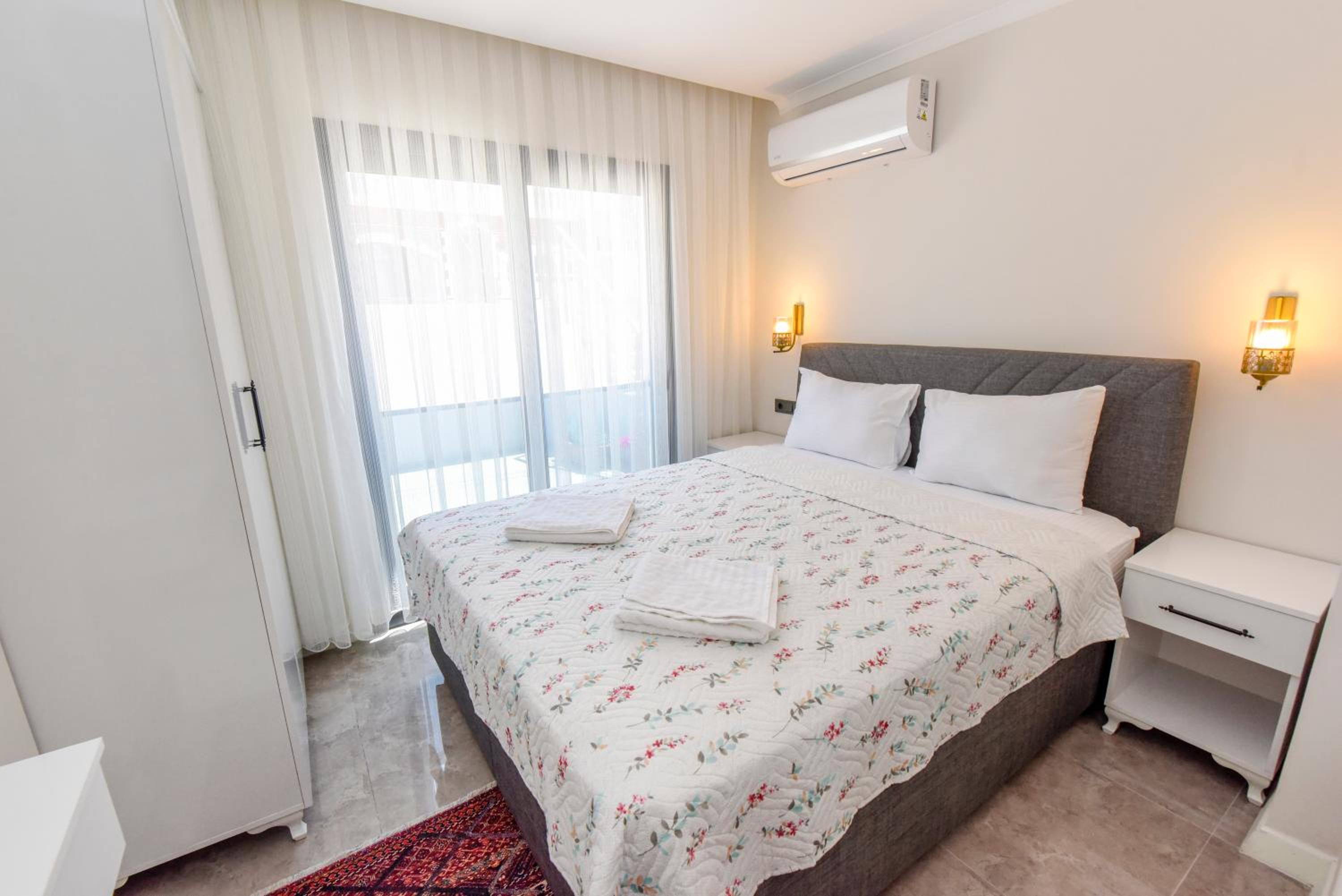 Duygu Apart etkileyici deniz manzaraları - Image 37