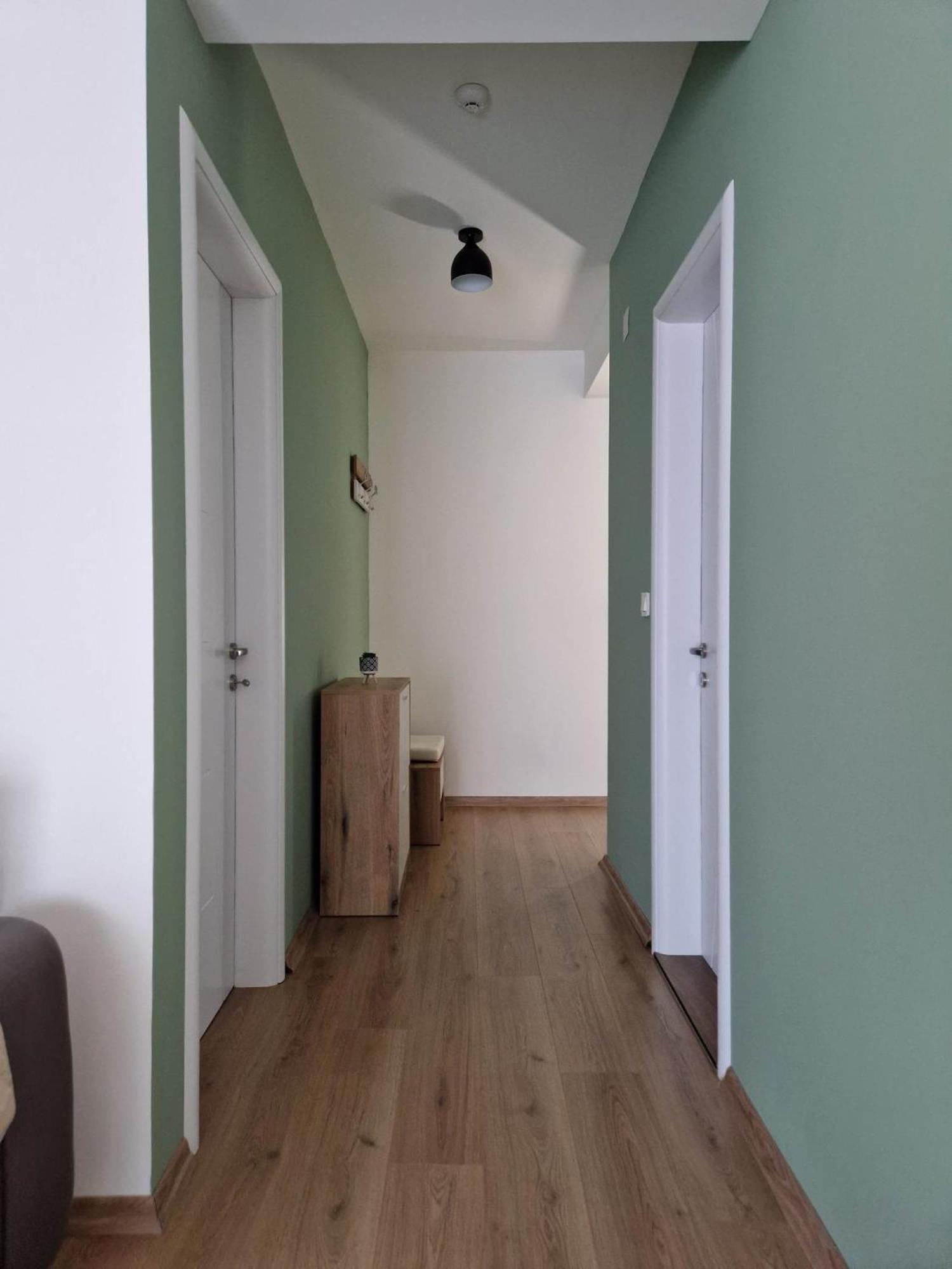 Emi Center Apartments