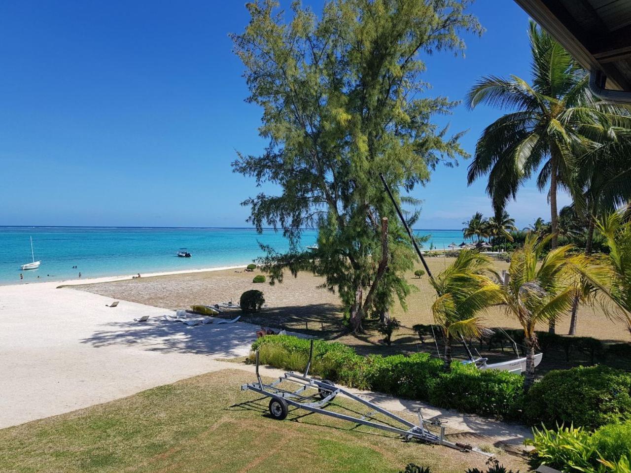 Summer Breeze - Beachfront - 3 Bedrooms Suite, photo 14