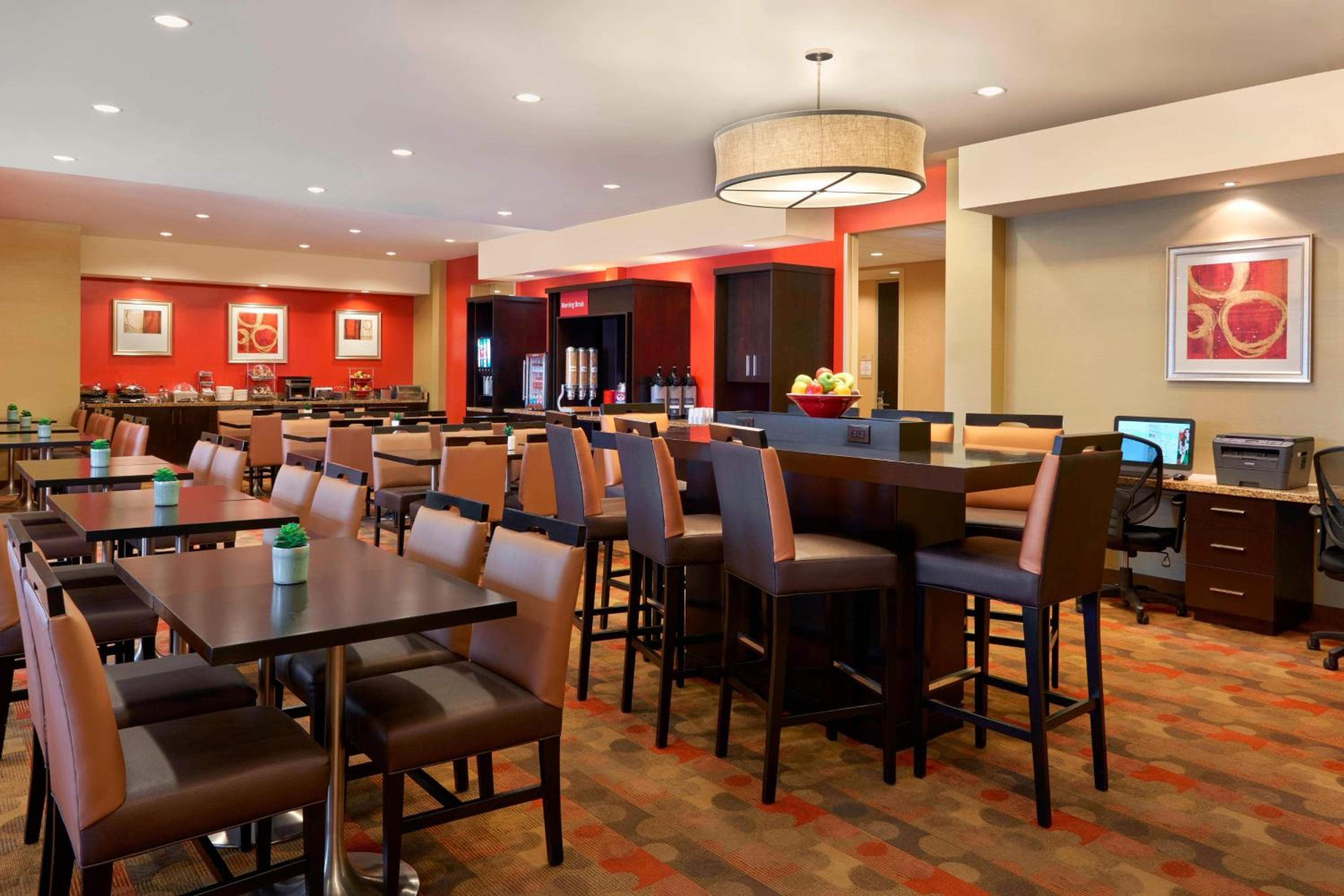 Thunder Bay Vacations - TownePlace Suites by Marriott Thunder Bay - Property Image 5
