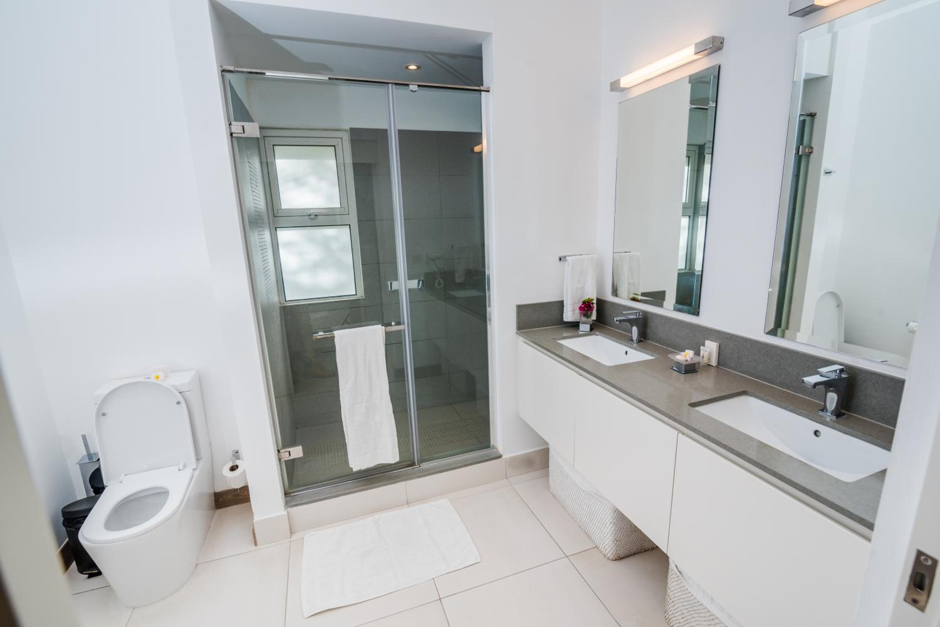Summer Breeze - Beachfront - 3 Bedrooms Suite, photo 13