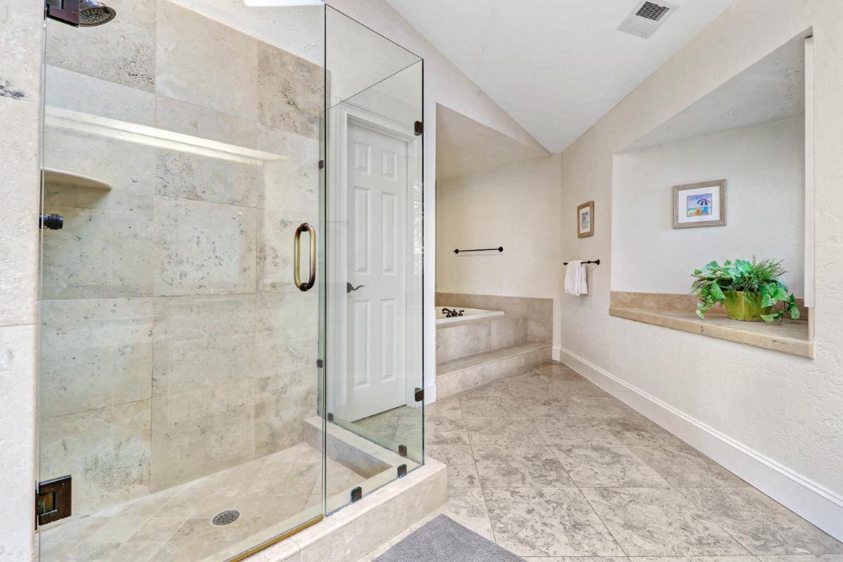 26 Bradley Circle view 5