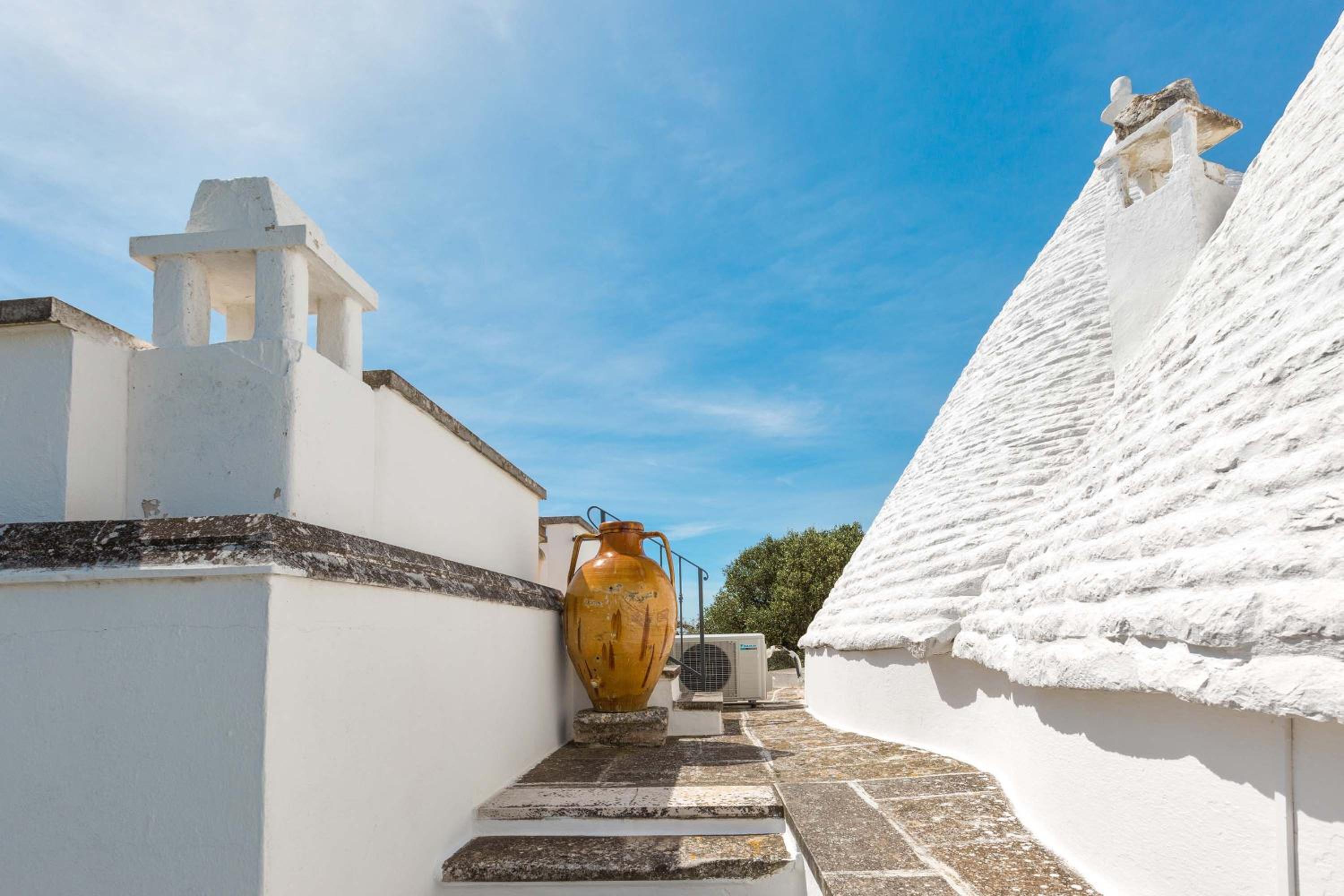 Trulli Il Cappero by Perle di Puglia