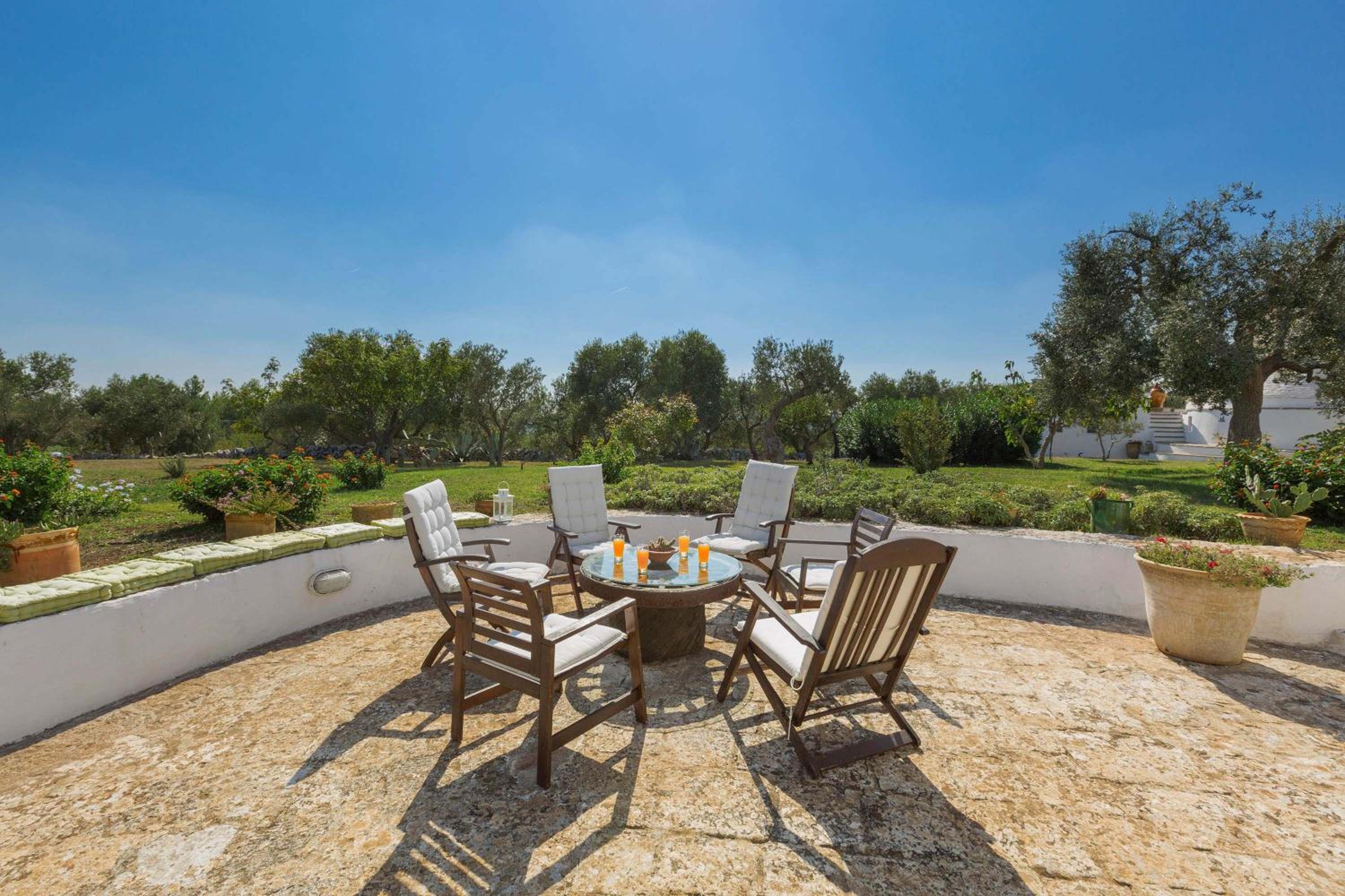 Trulli Il Cappero by Perle di Puglia