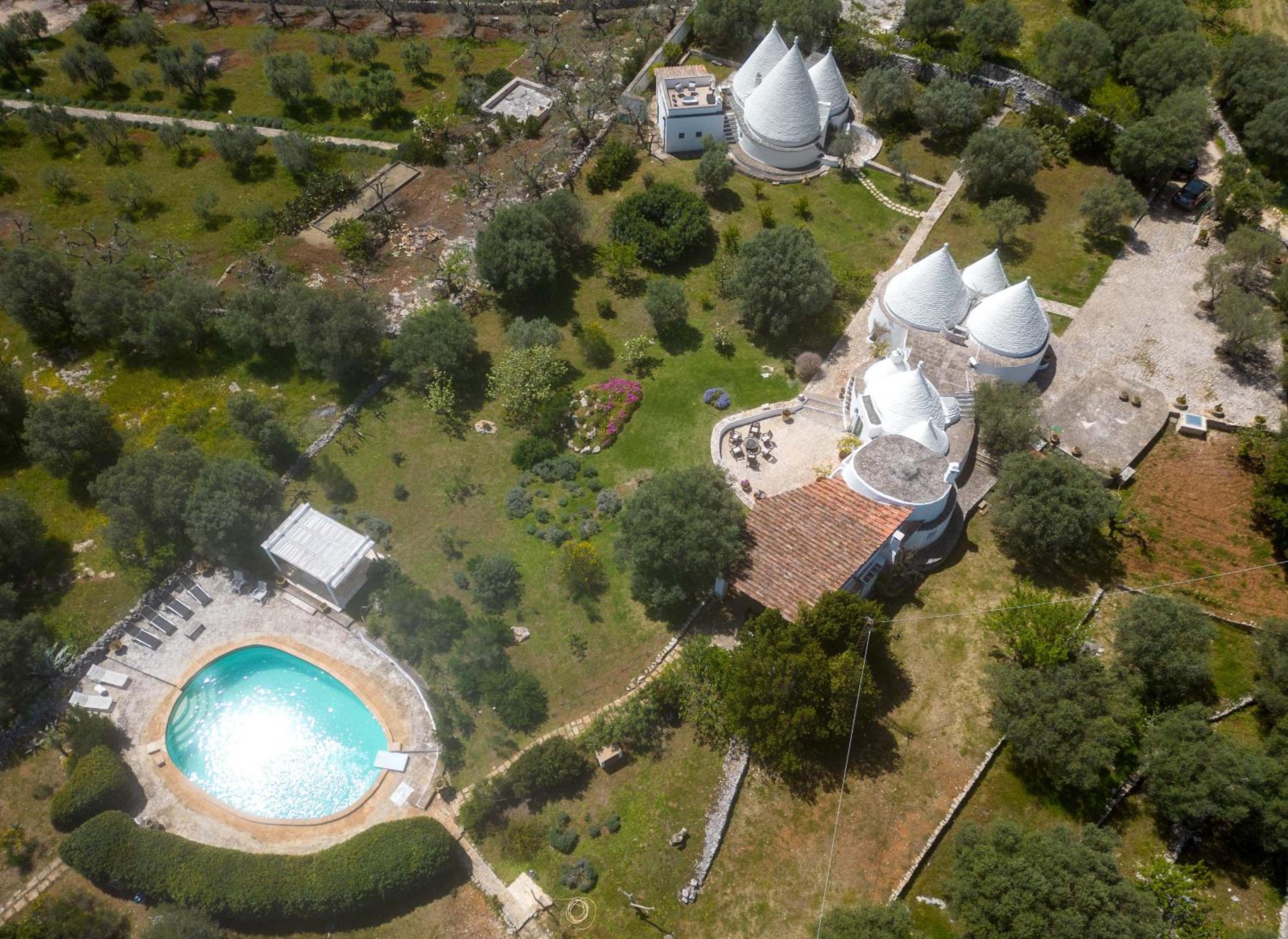 Trulli Il Cappero by Perle di Puglia