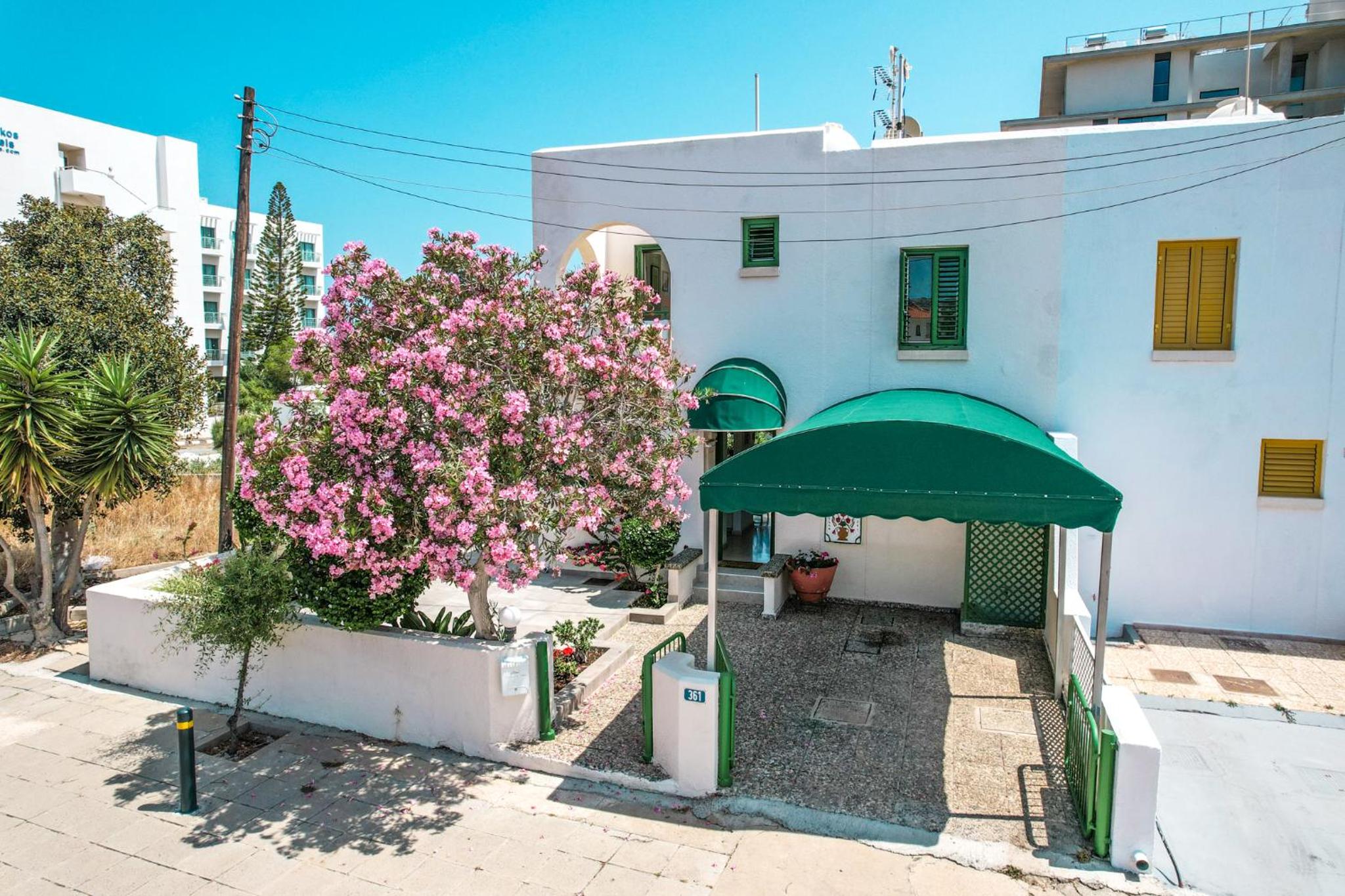 Villa 361-Walk to Protaras Fig Tree Bay & Amenities