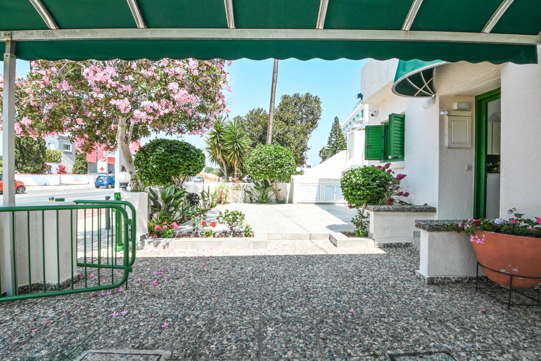 Villa 361-Walk to Protaras Fig Tree Bay & Amenities