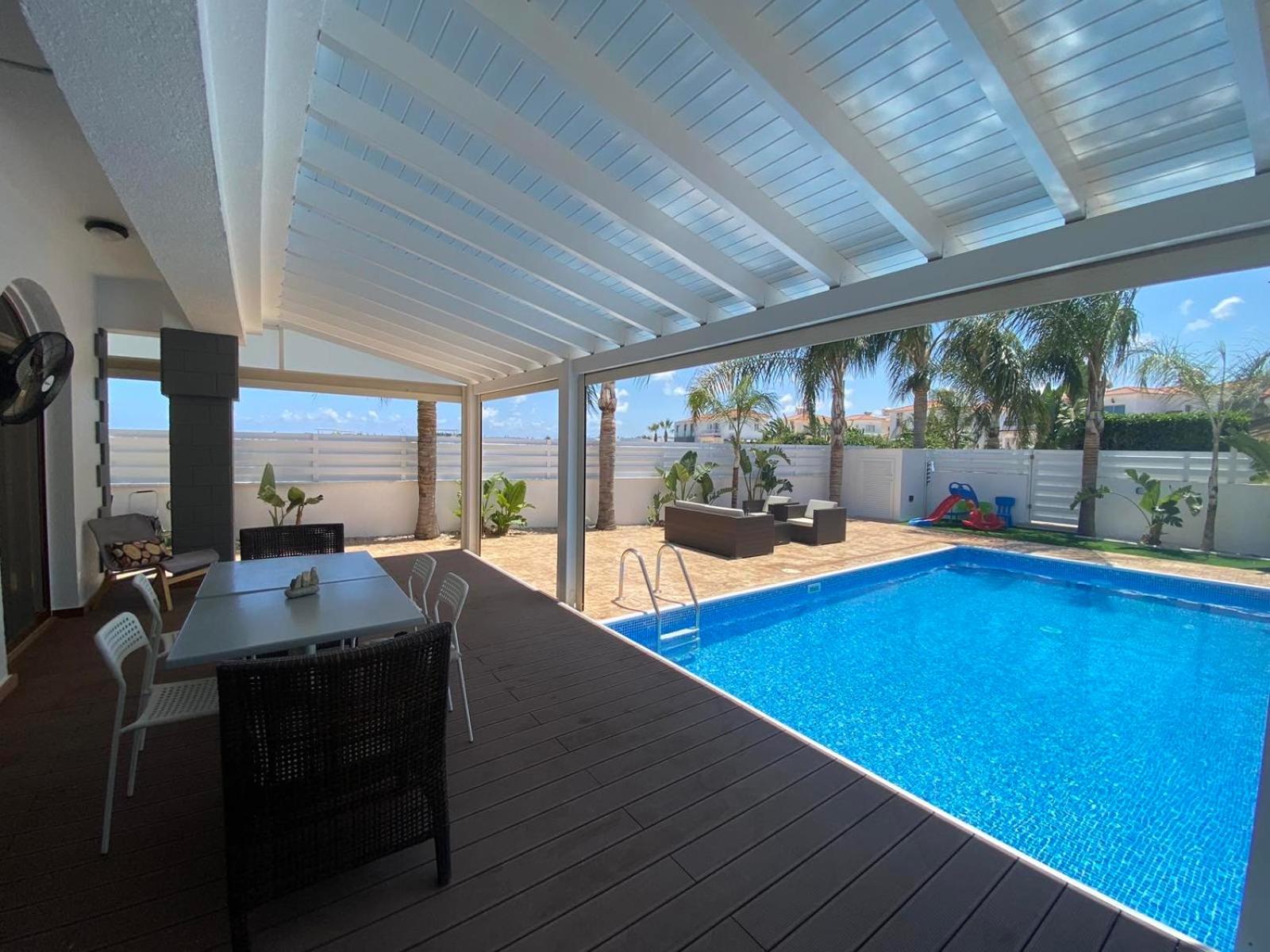 Villa Angel - Exotic Villa 200m From Beach