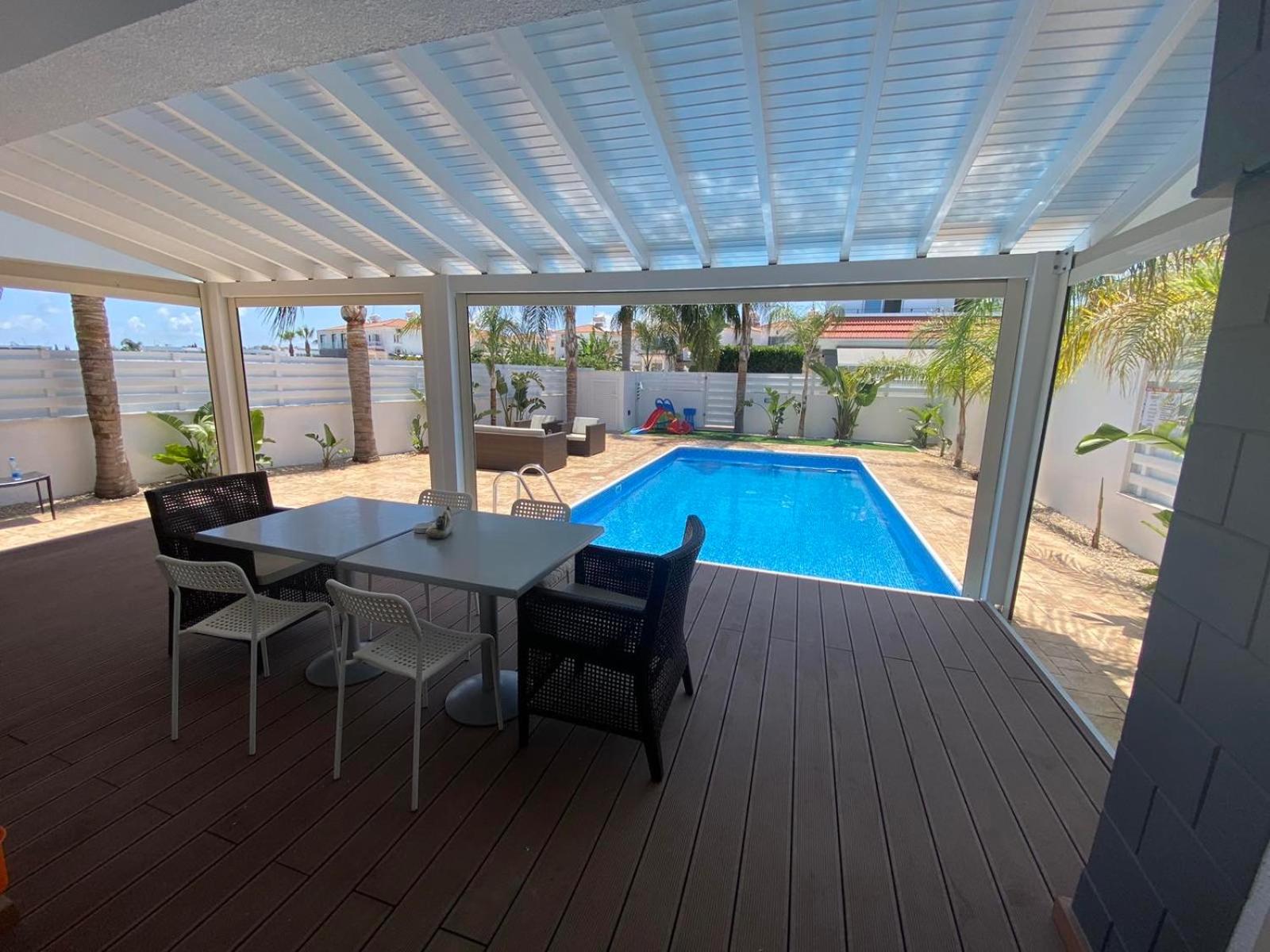 Villa Angel - Exotic Villa 200m From Beach