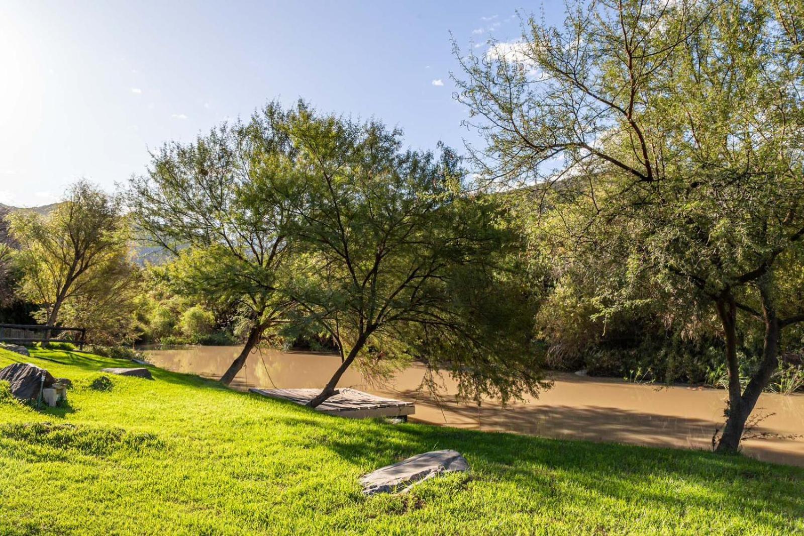 Karoo Mountain River House view 4