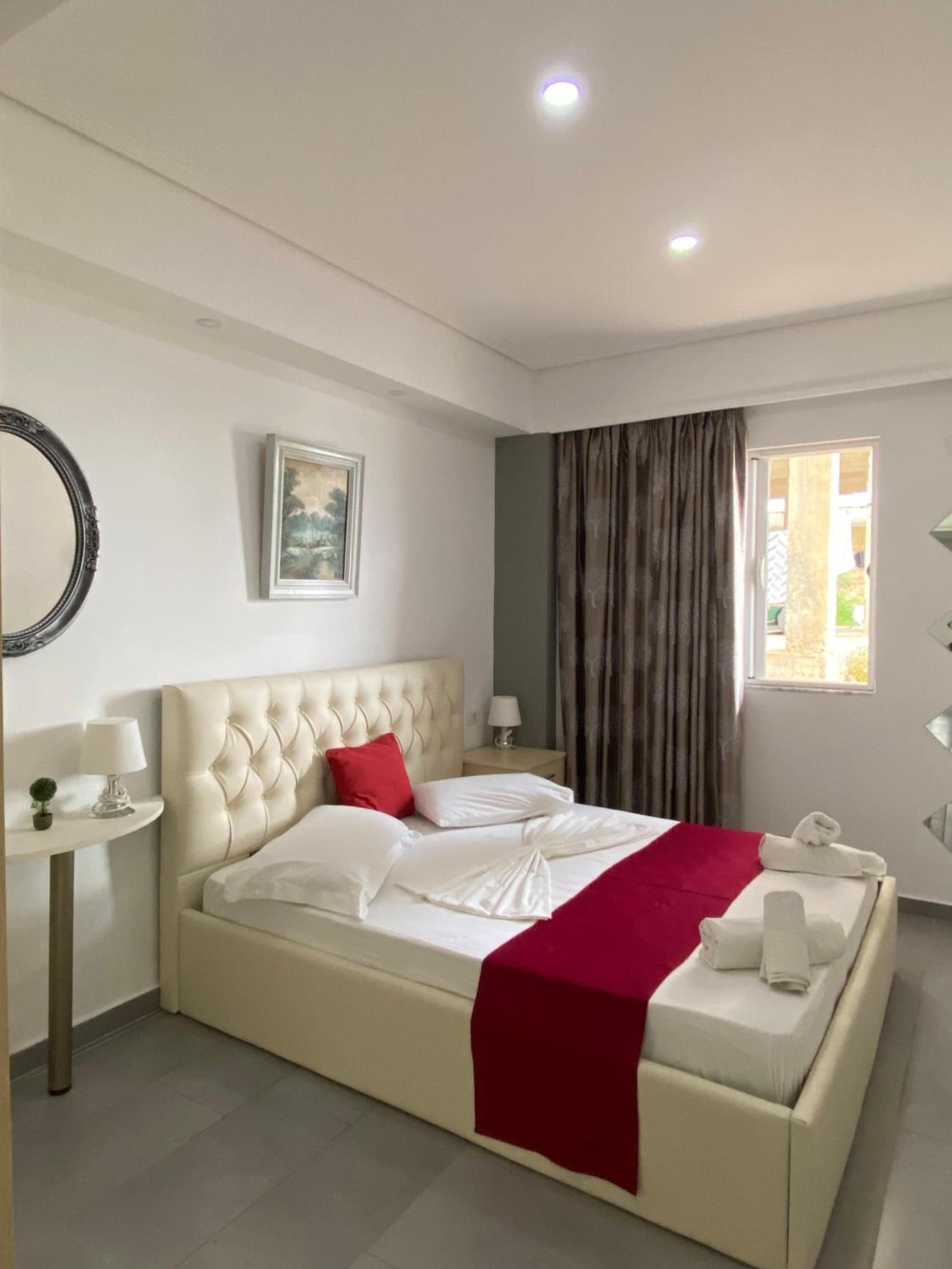 Santa Paola Apartments