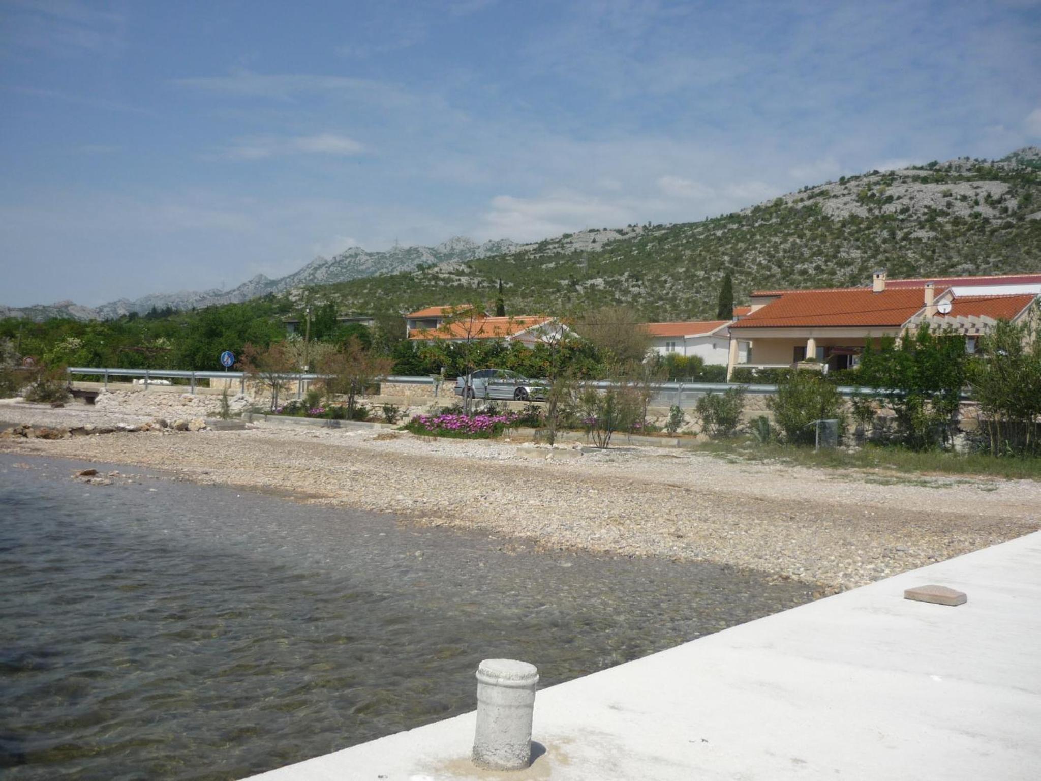Photo 52