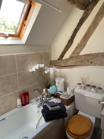 Beautiful fully equipped cottage in Market Bosworth view 4