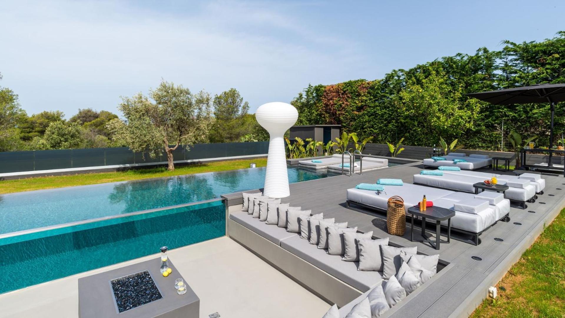 Chania lux villa with Heated pool view 5