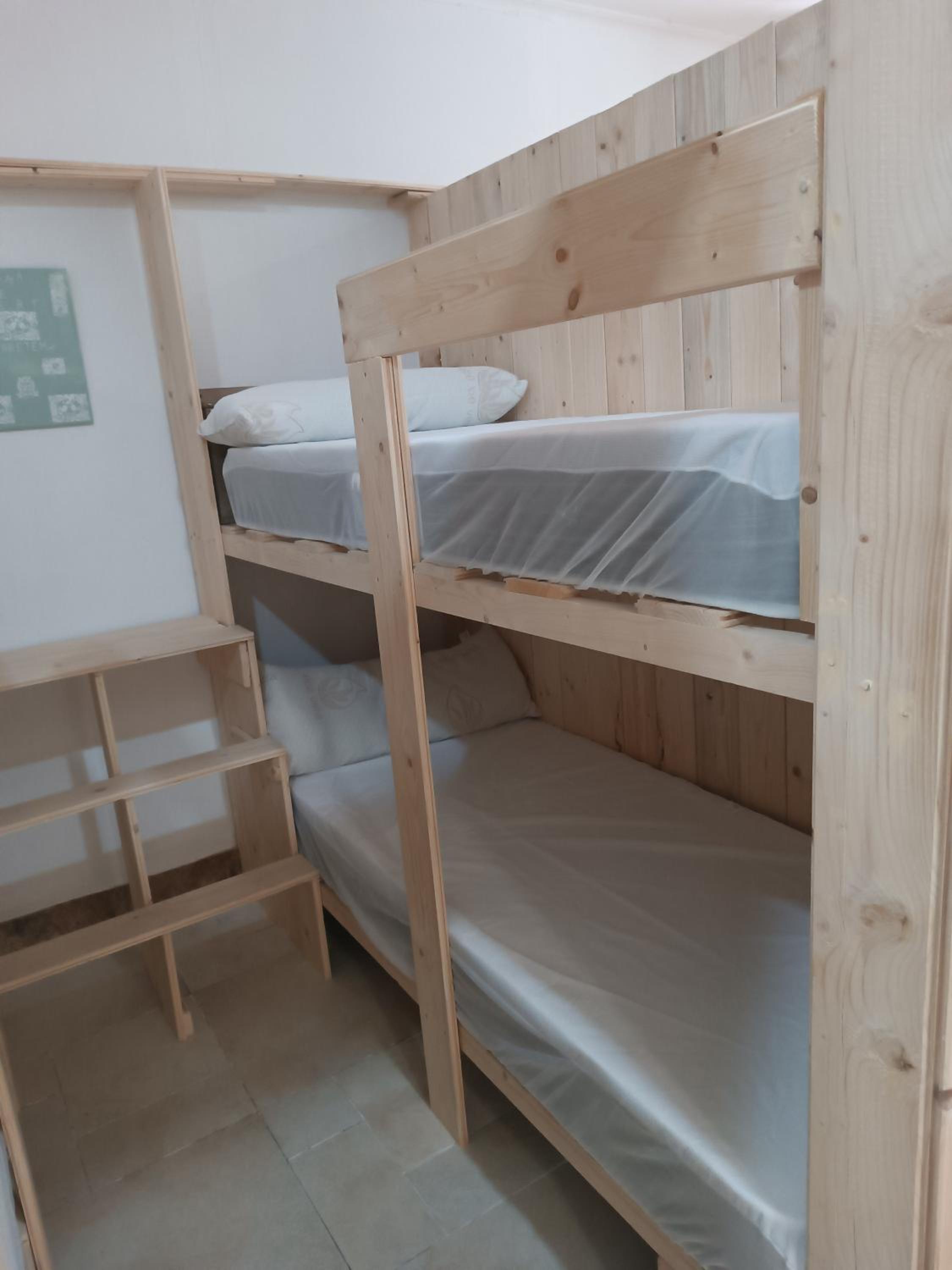 Hostel Bretema