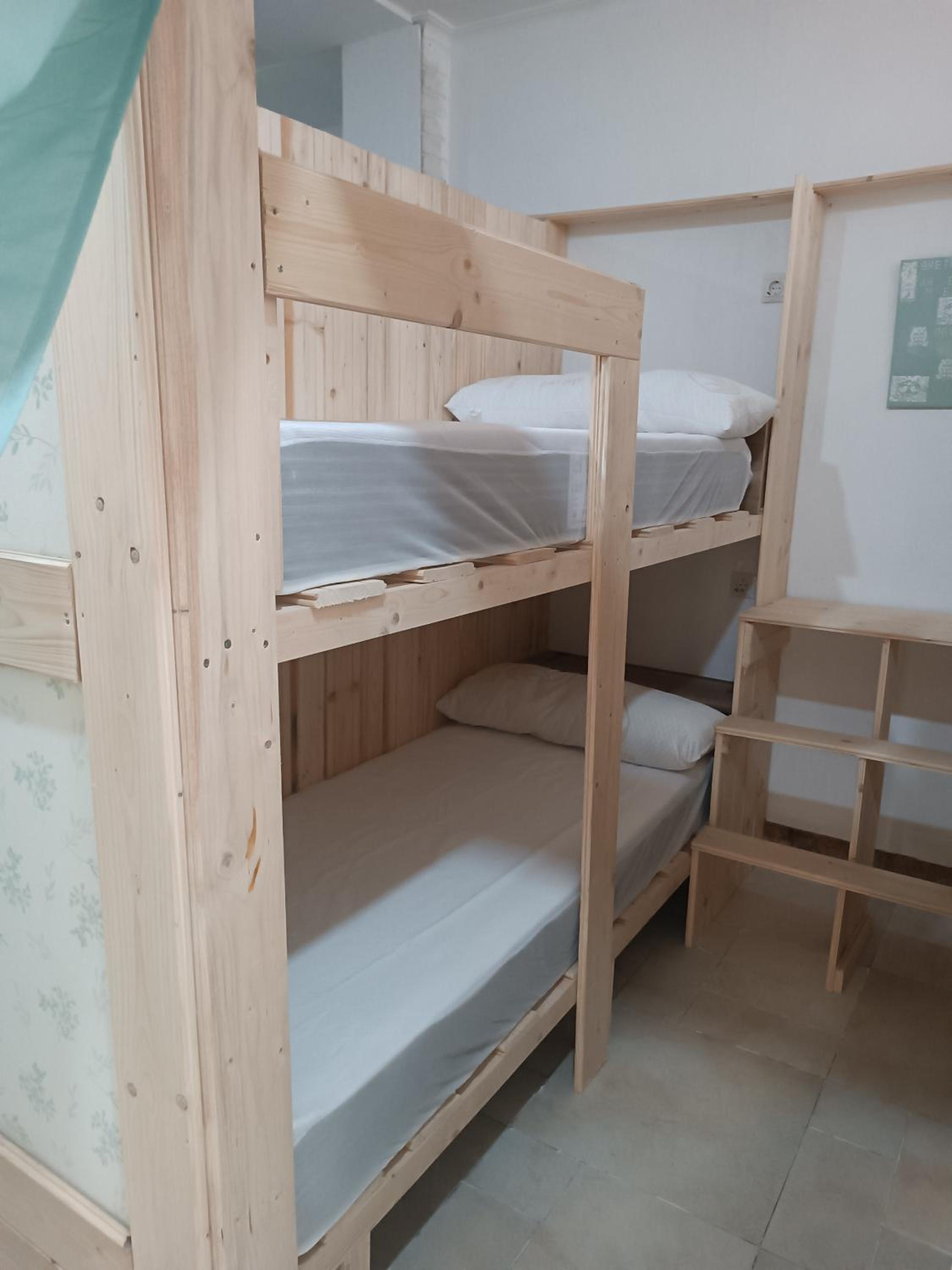 Hostel Bretema