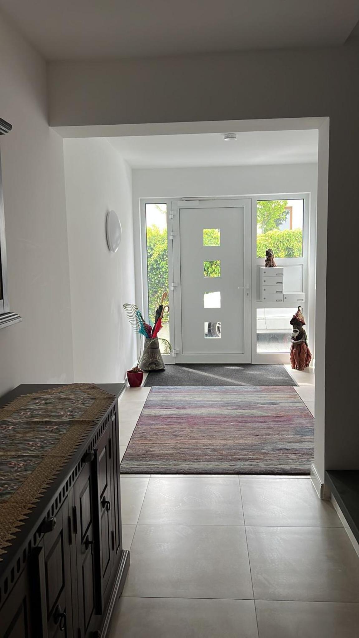 RelaxDays-Apartments 2 GARTEN und POOL- Mitbenutzung, kostenloser Parkplatz, kontaktloser CheckIn, WiFi mit SmartTV