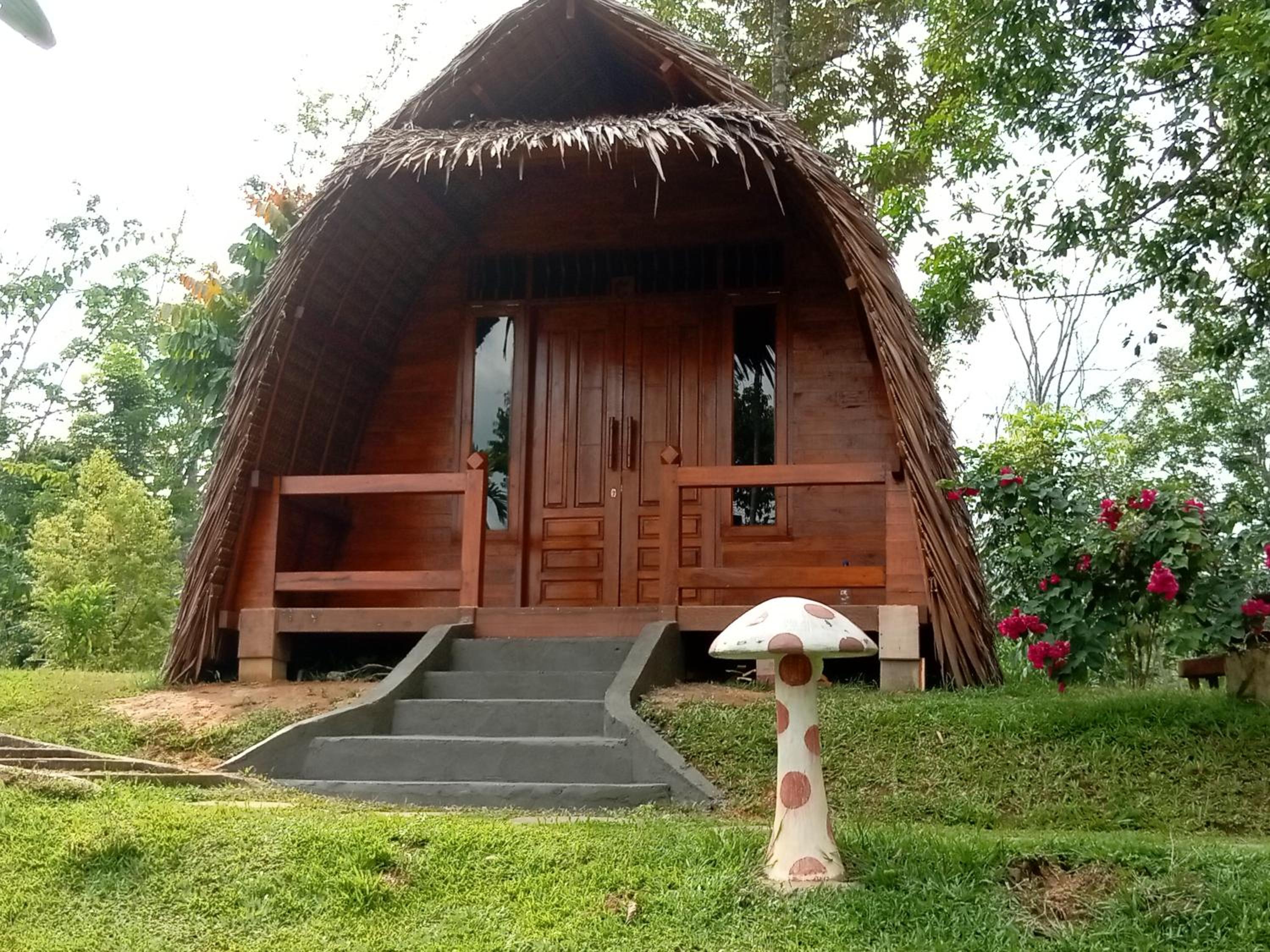 Orangutan Bungalow view 4