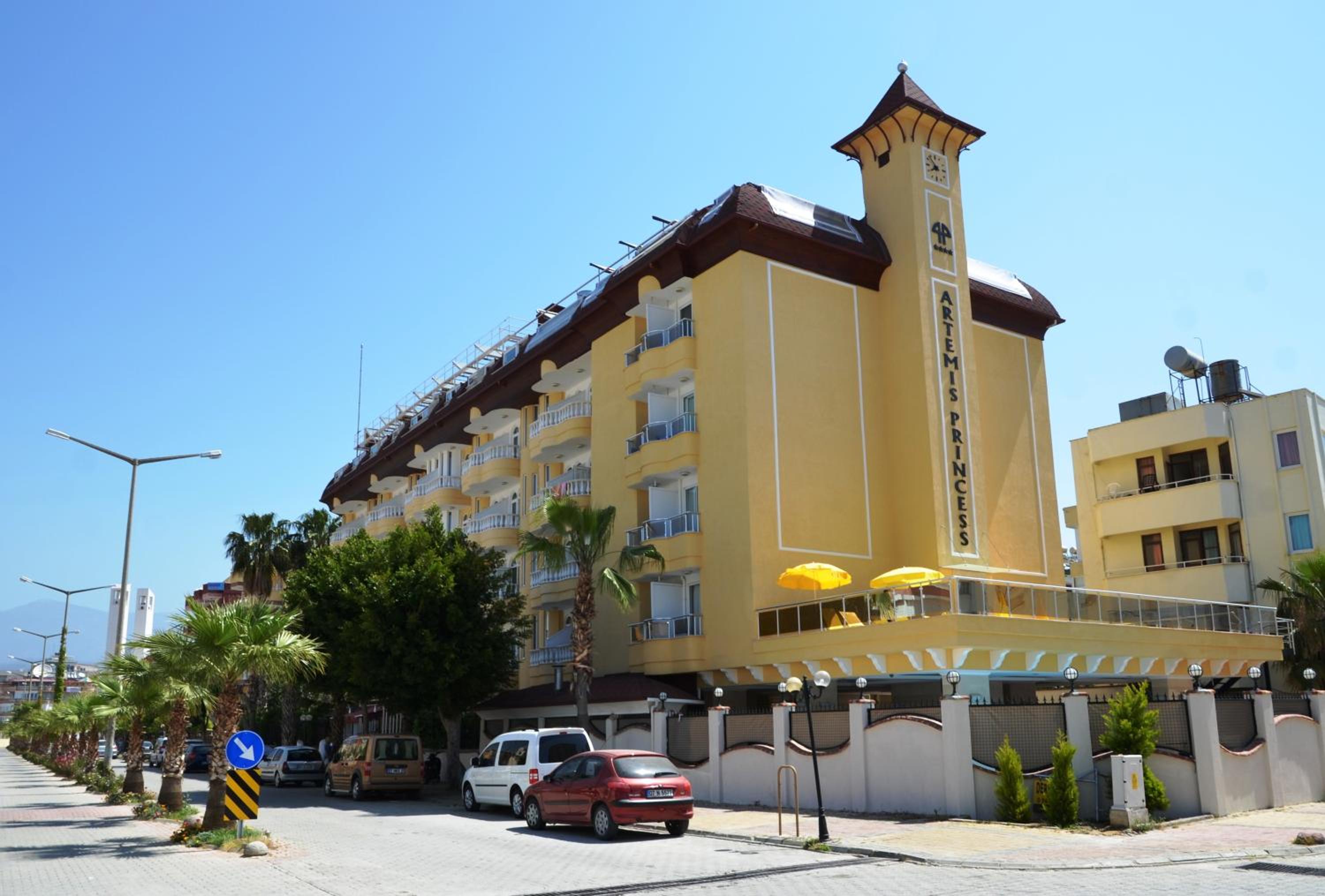 Hotel Artemis Princess Hotel - Image 1